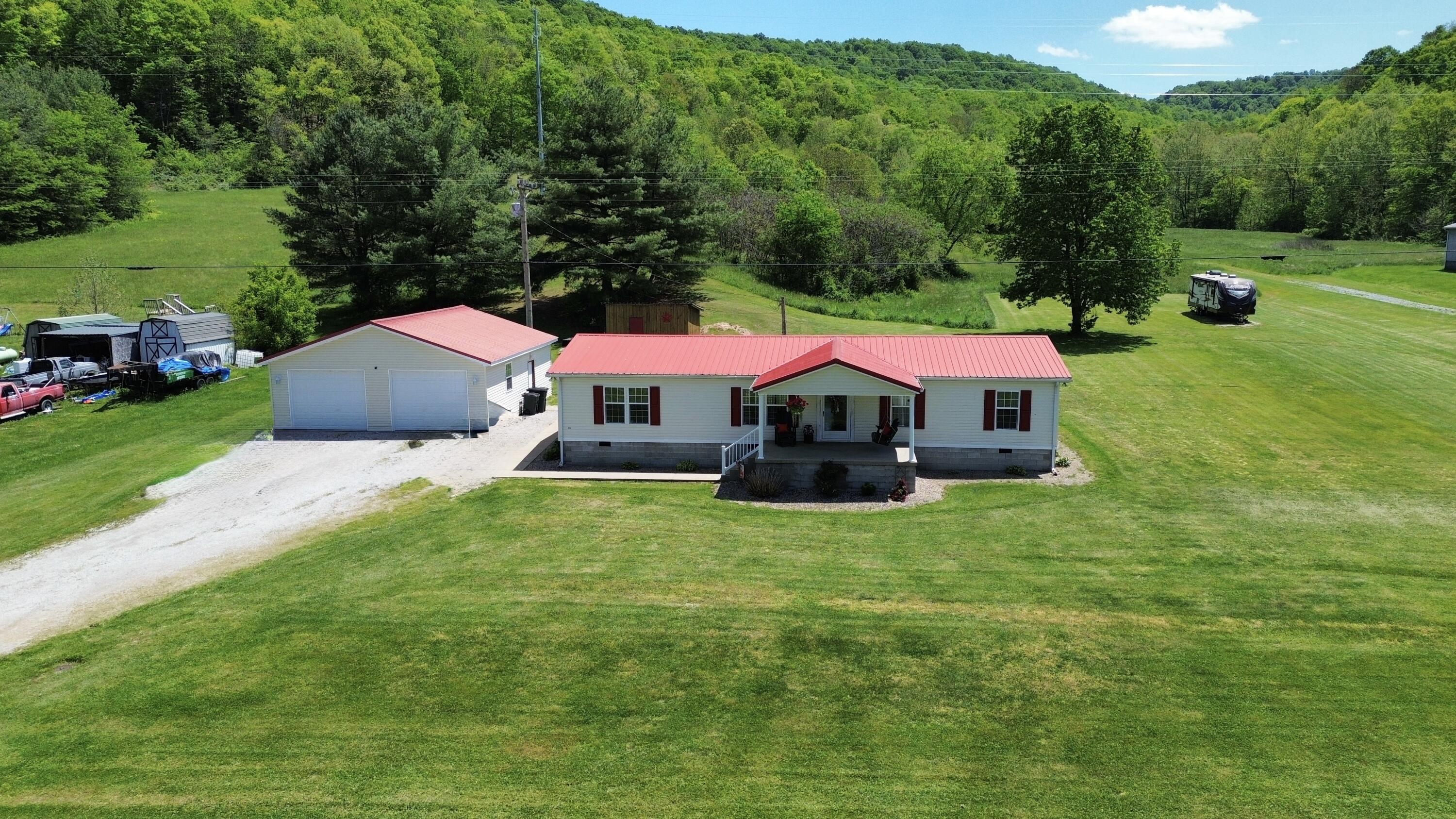 3149 Salt Lick Road Property Photo 6