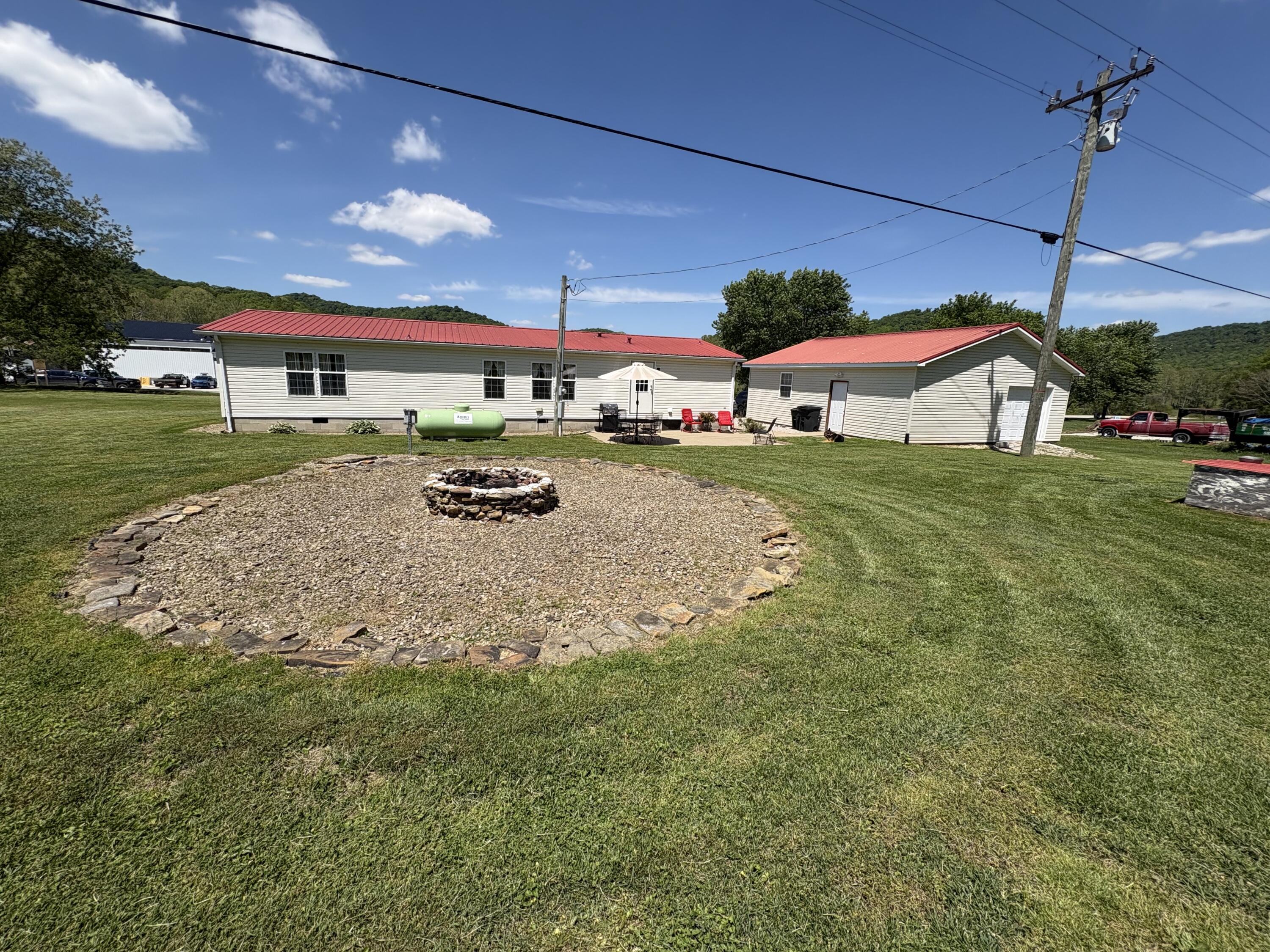 3149 Salt Lick Road Property Photo 11