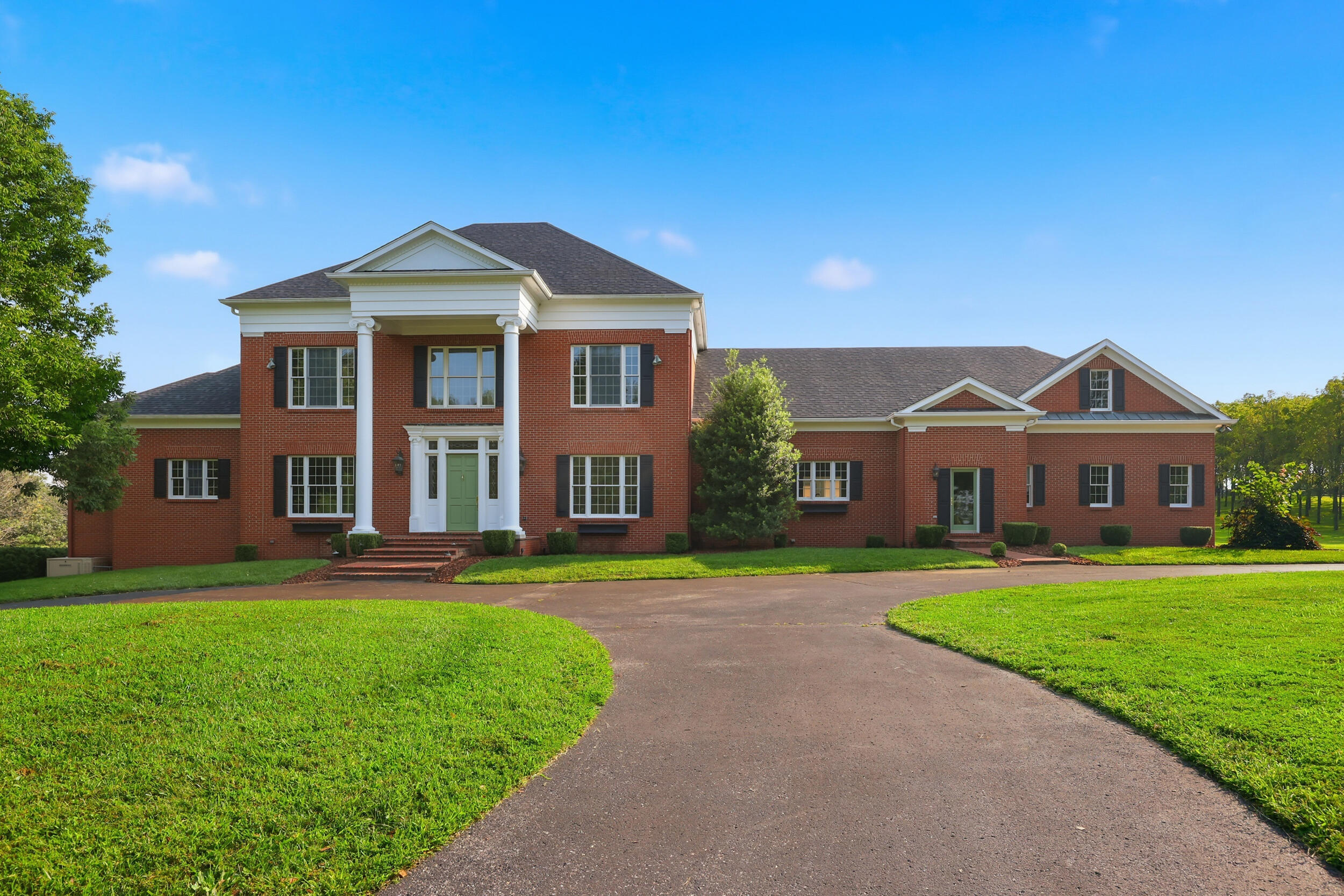 3021 Brookmonte Lane Property Photo 1