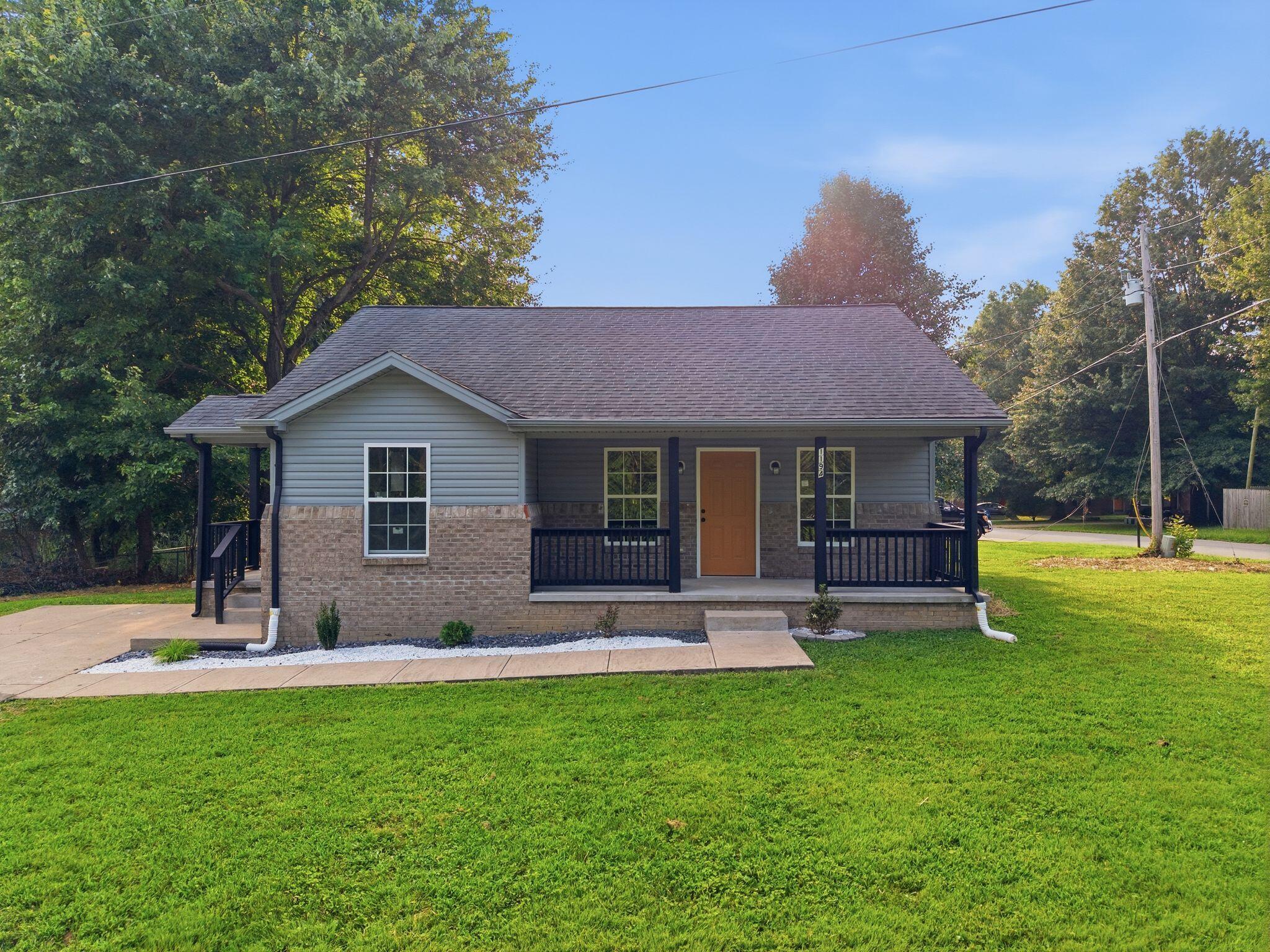 1194 Berdine Way Property Photo 1