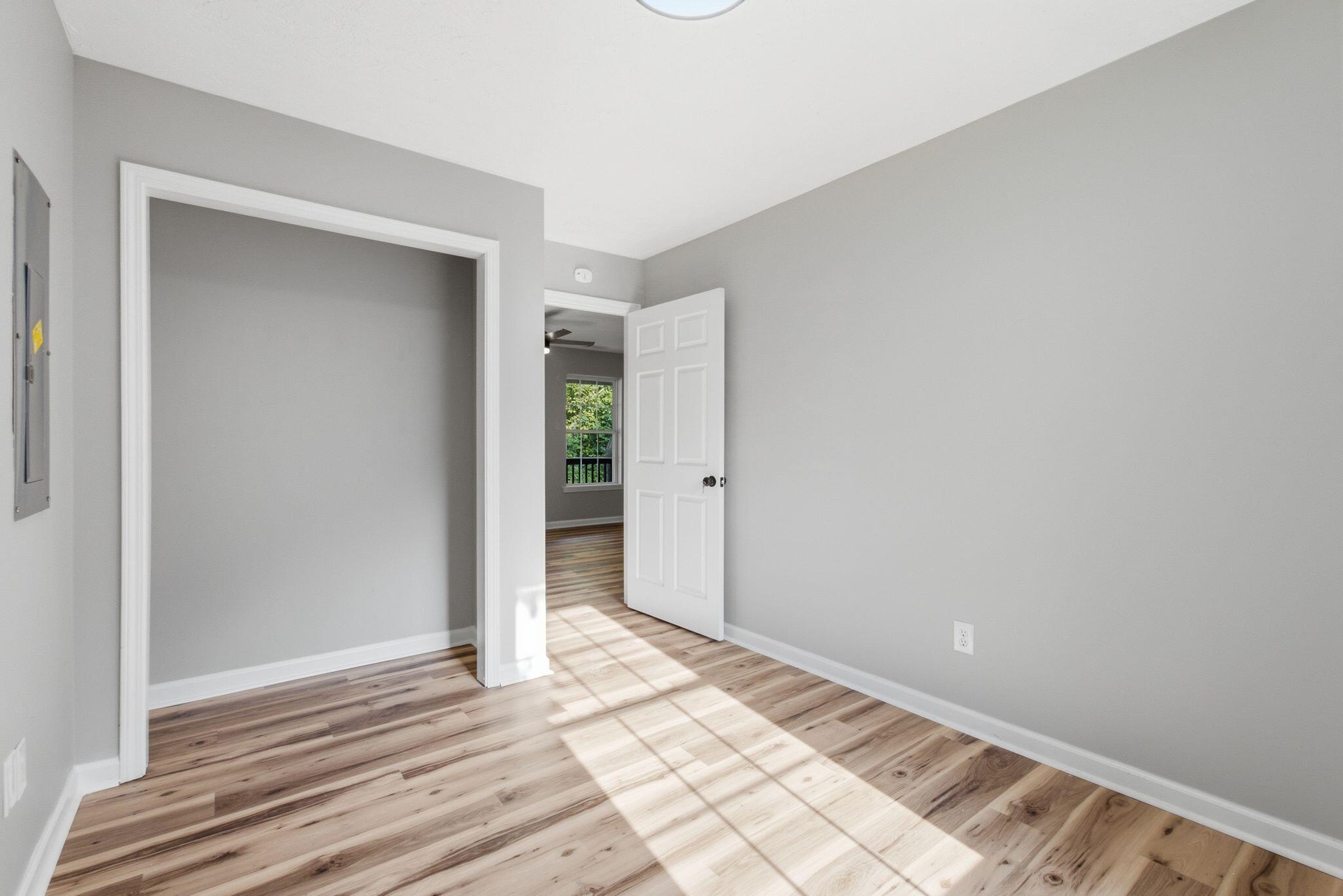 1194 Berdine Way Property Photo 12