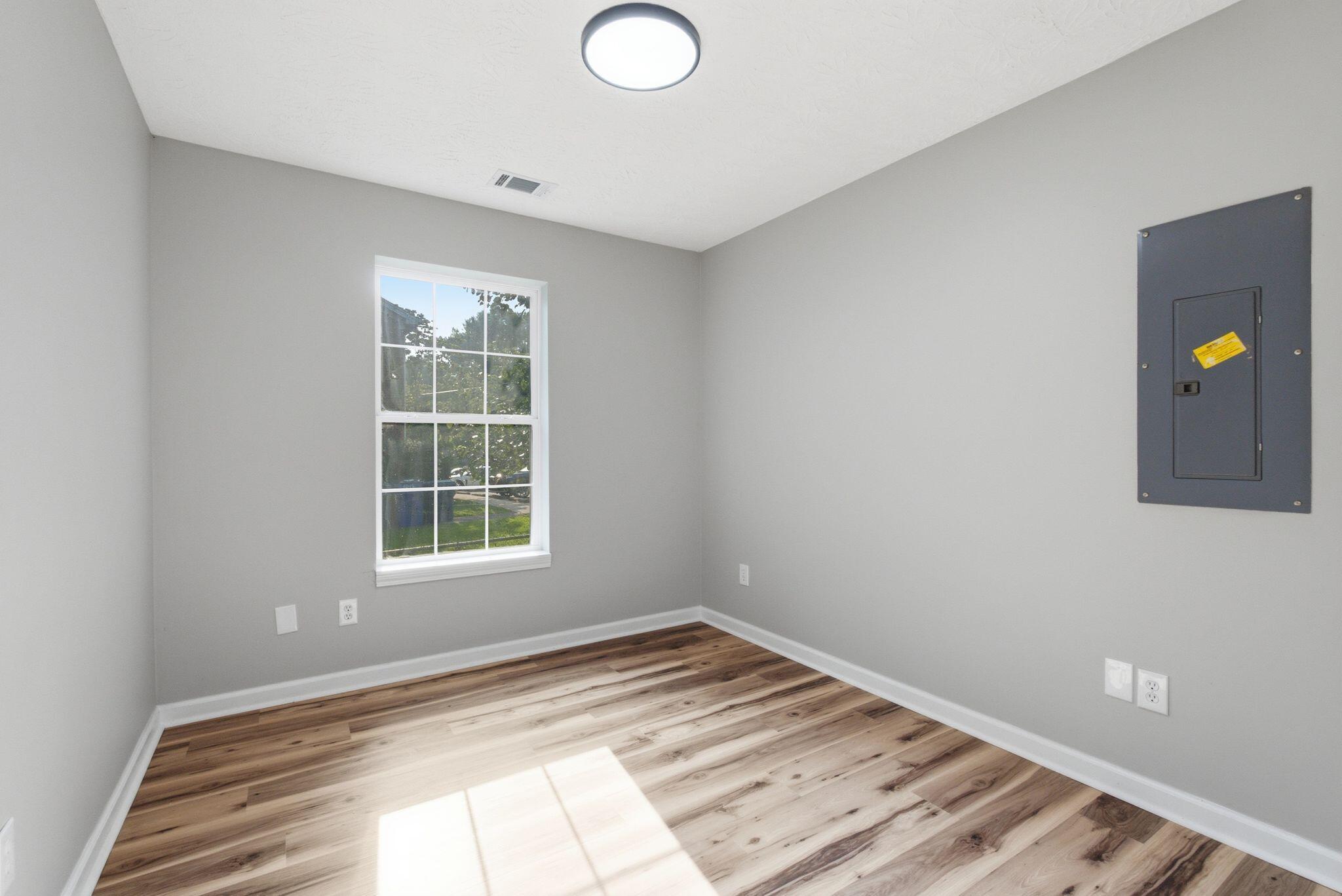 1194 Berdine Way Property Photo 13