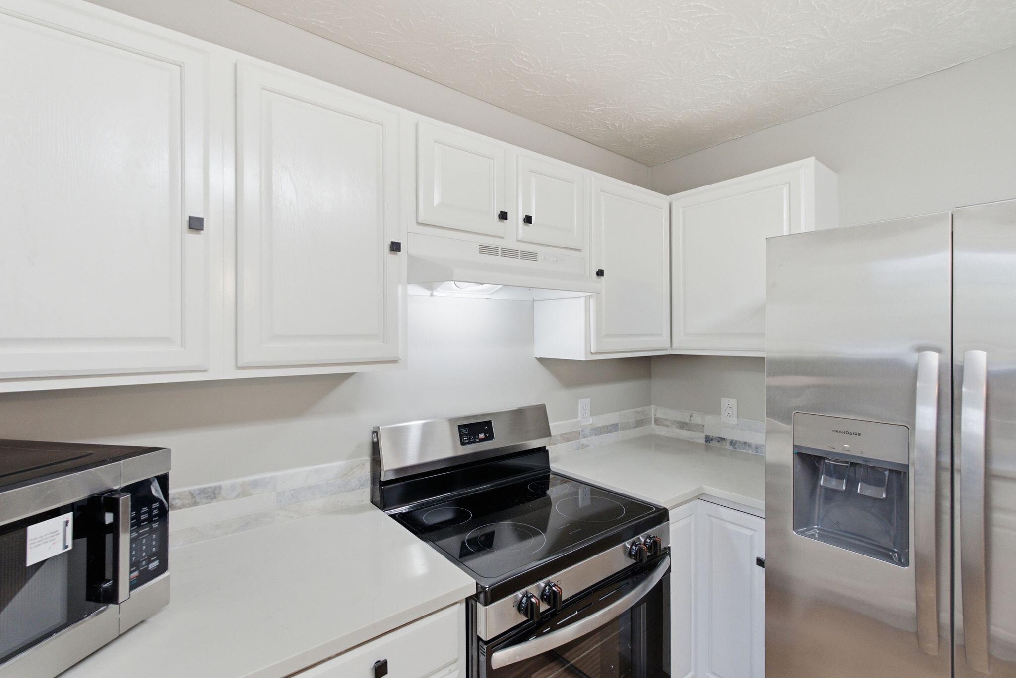 1194 Berdine Way Property Photo 25