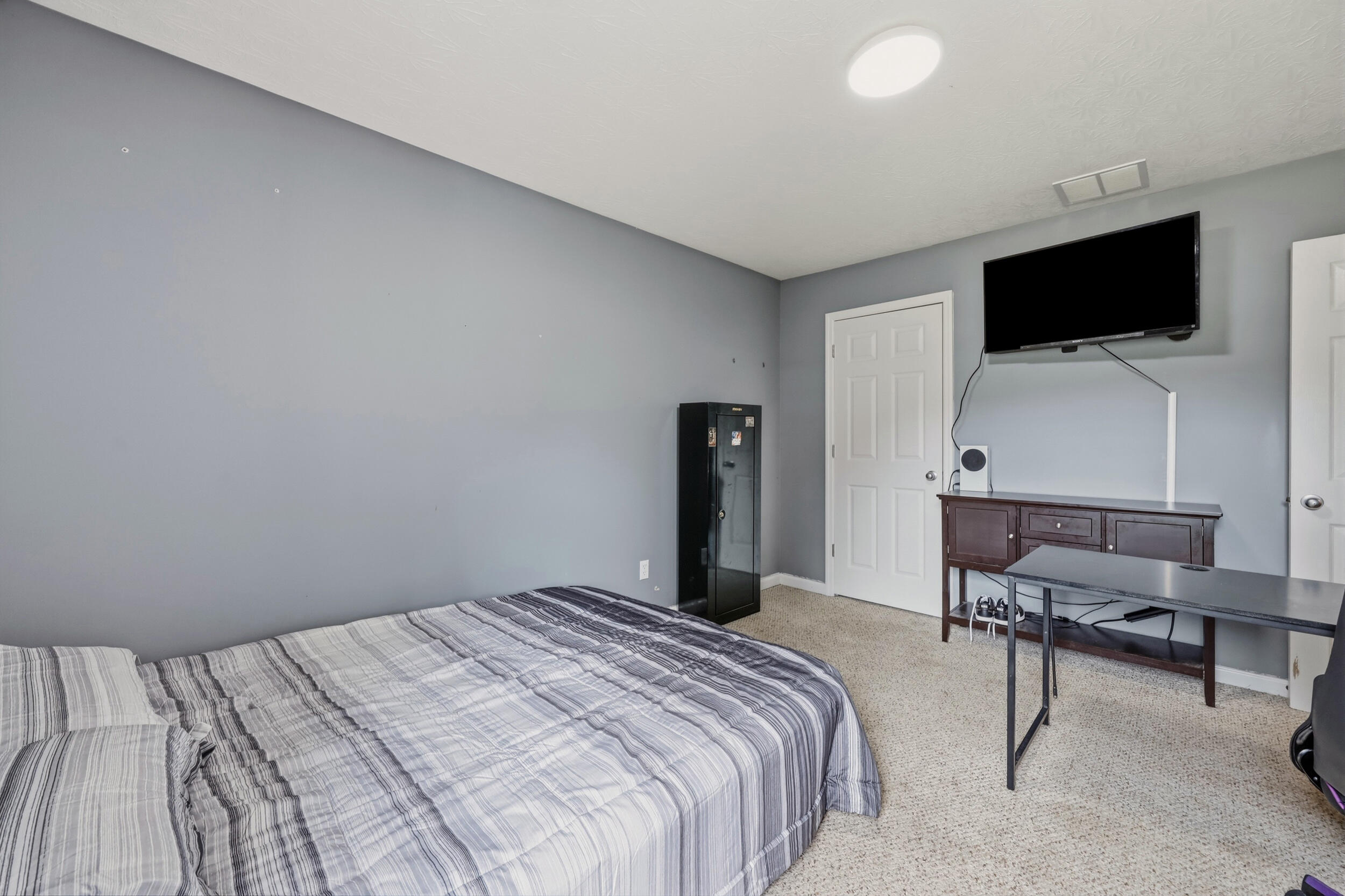 146 Tucker Circle Property Photo 2
