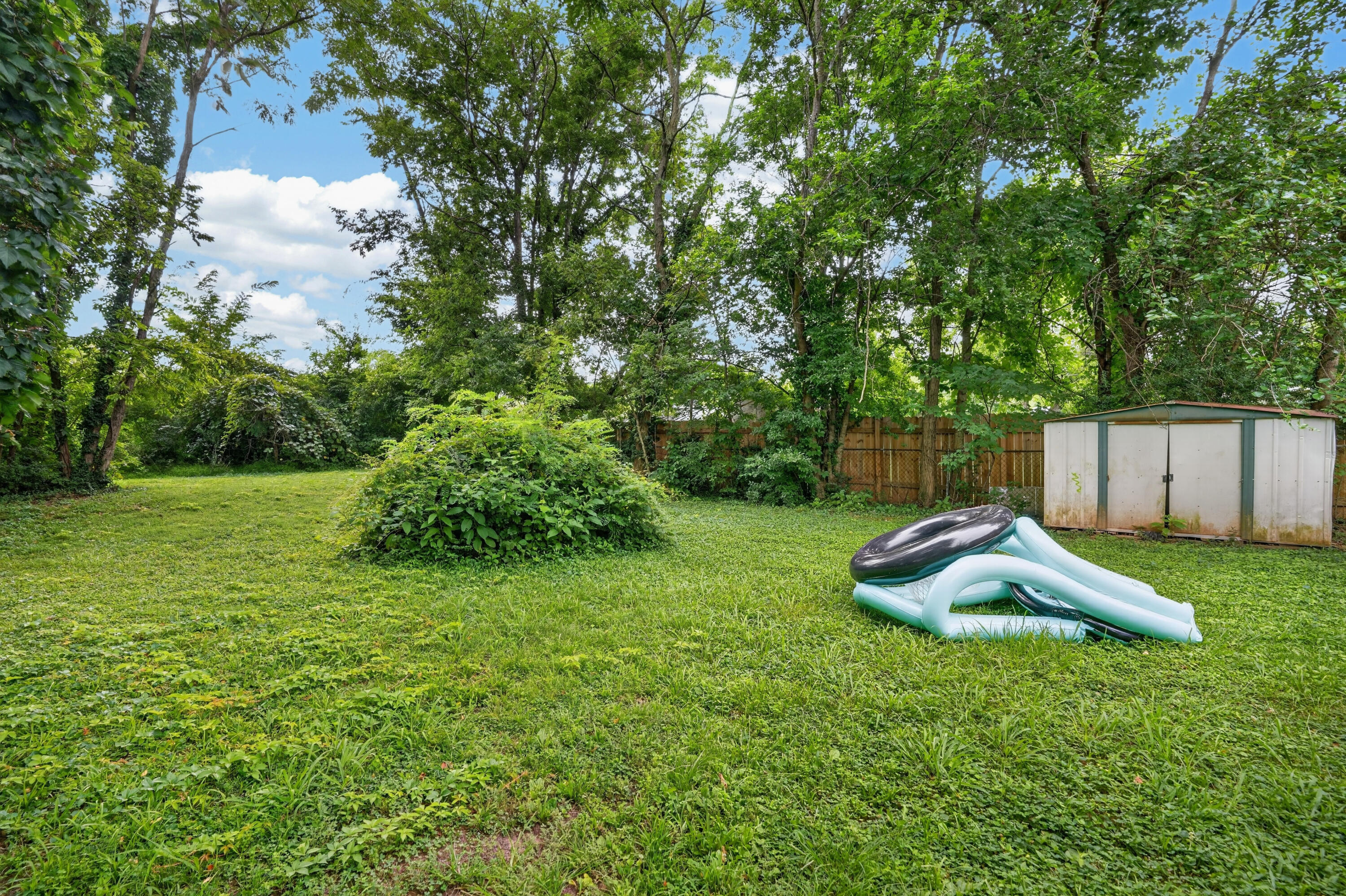 54 Robin Road Property Photo 7