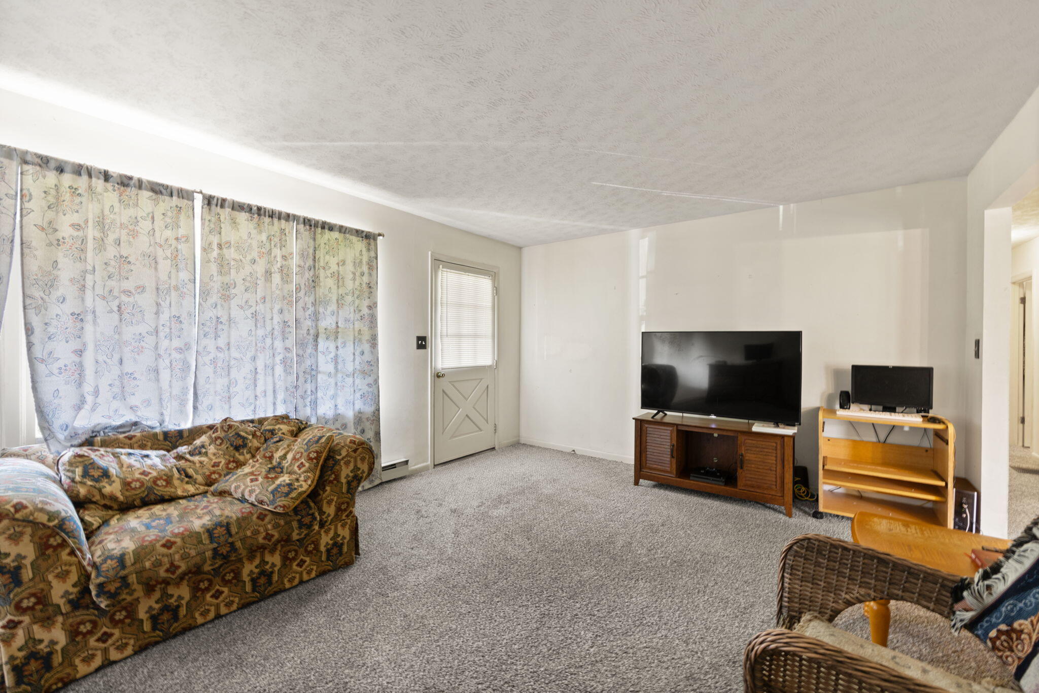 11 Circle Drive Property Photo 10