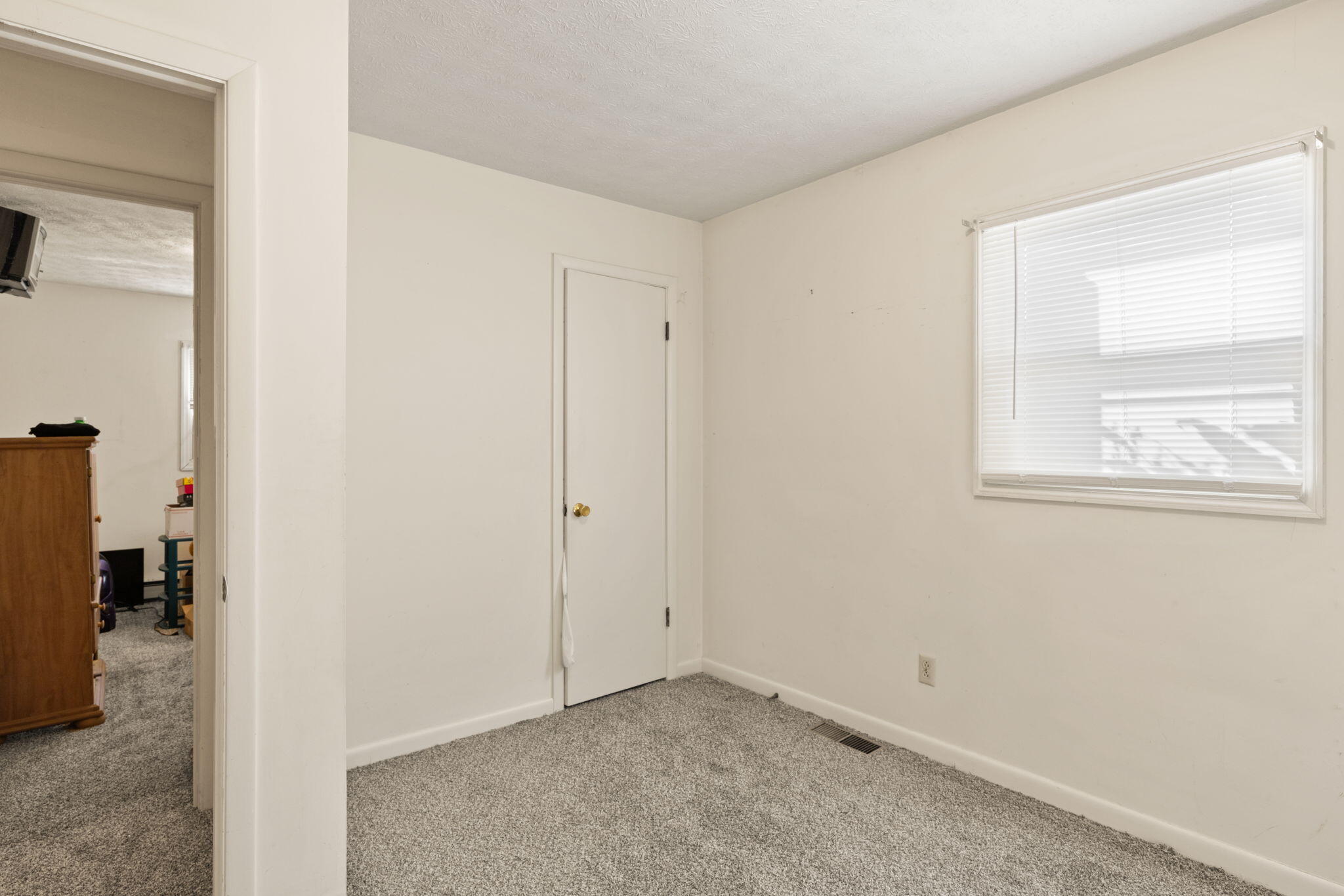 11 Circle Drive Property Photo 33