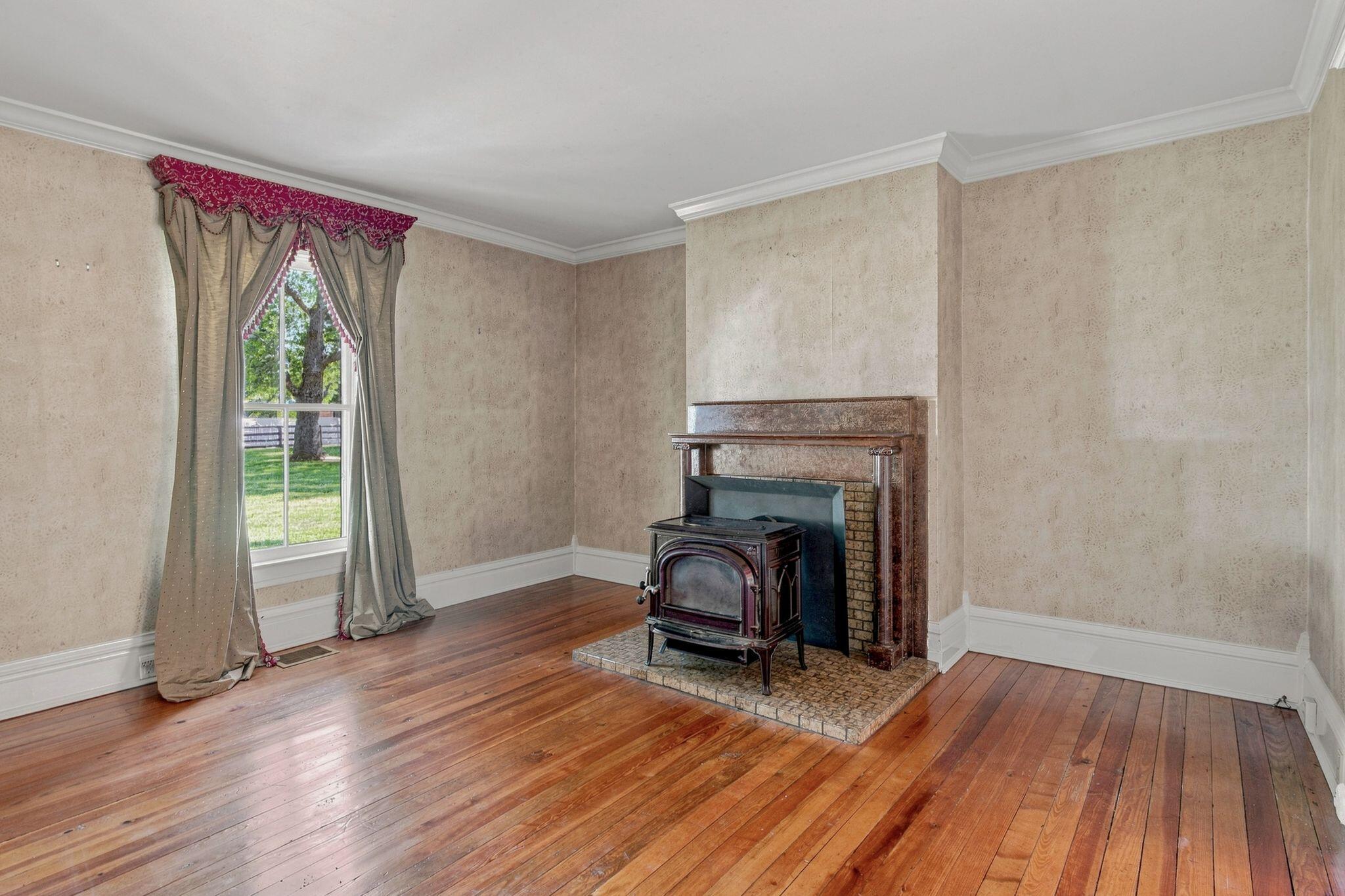 3684 Frankfort Road Property Photo 7