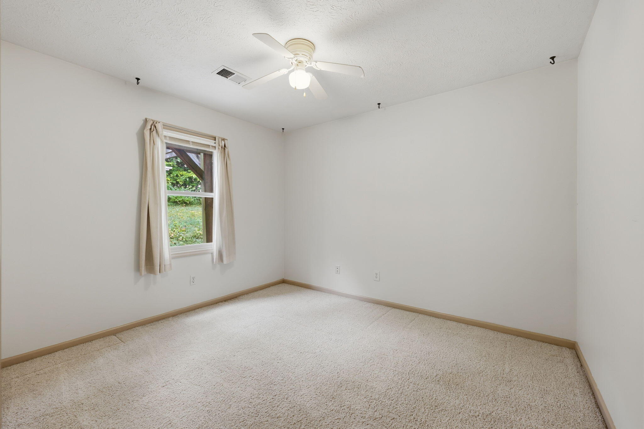 2940 Masters View Road Property Photo 30