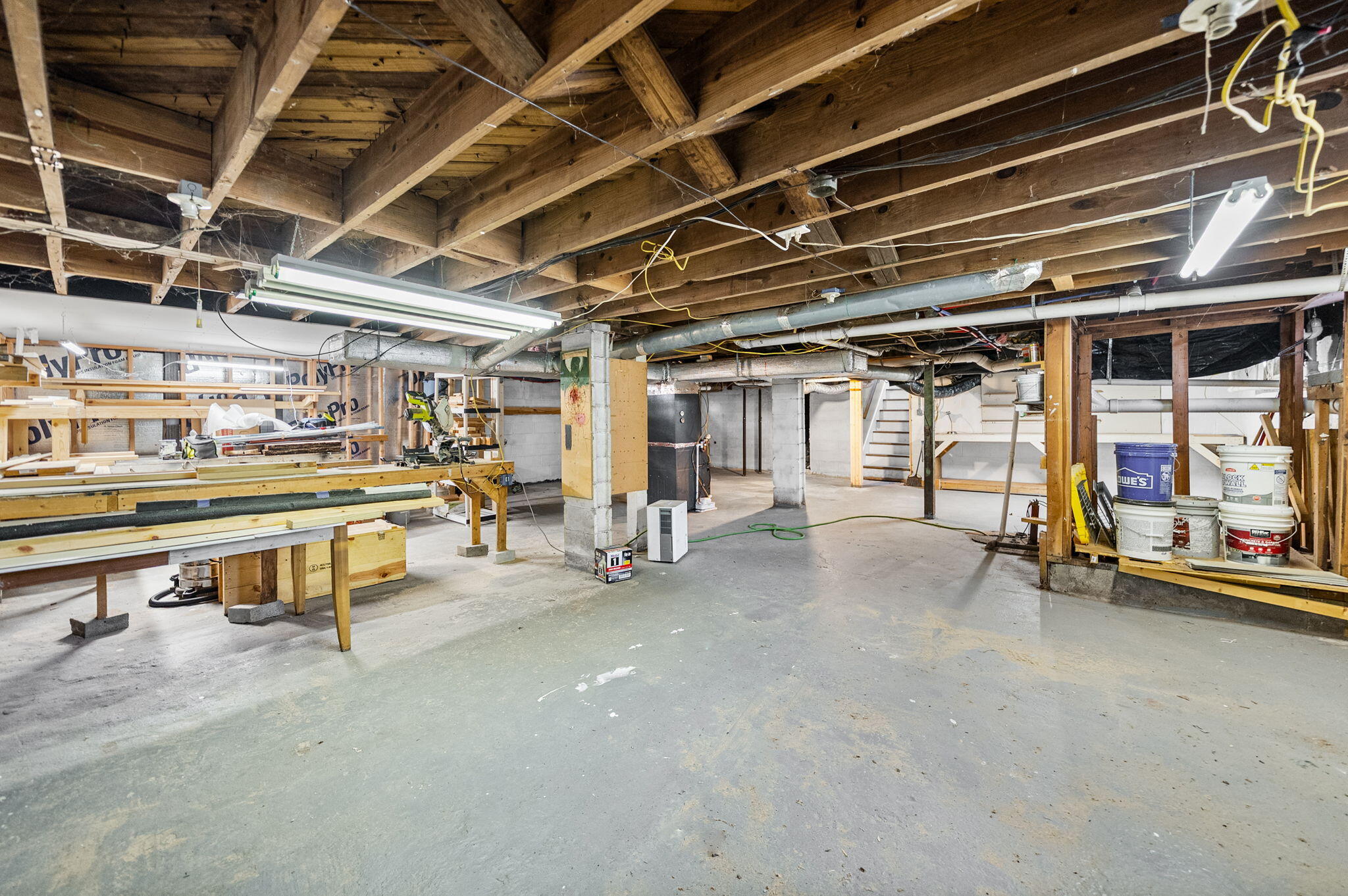 714 E 7th Street Property Photo 41