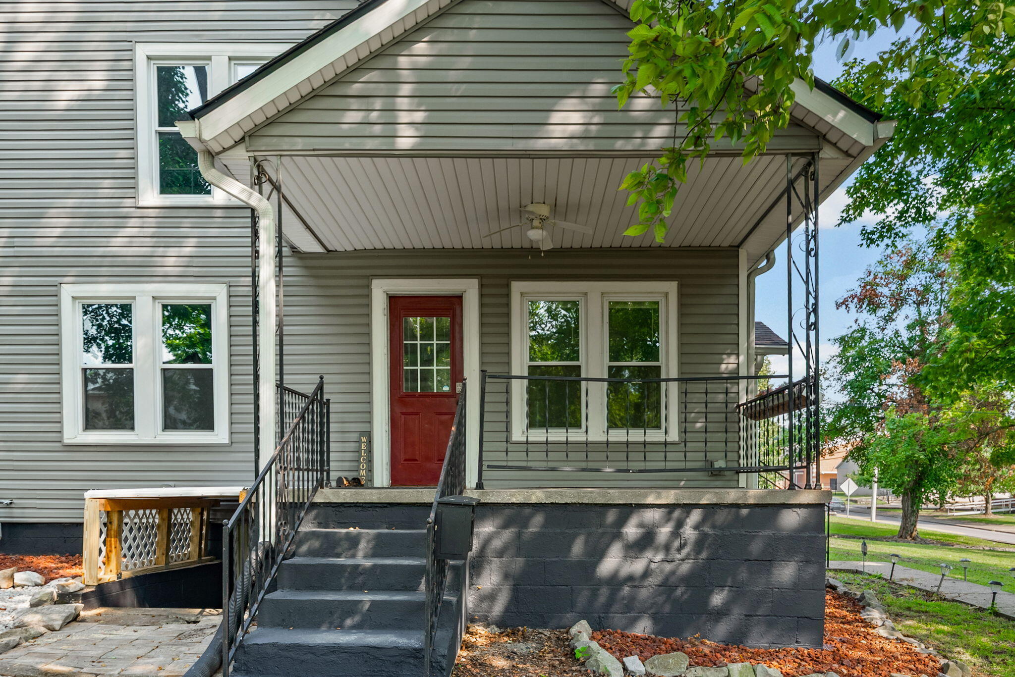 714 E 7th Street Property Photo 43