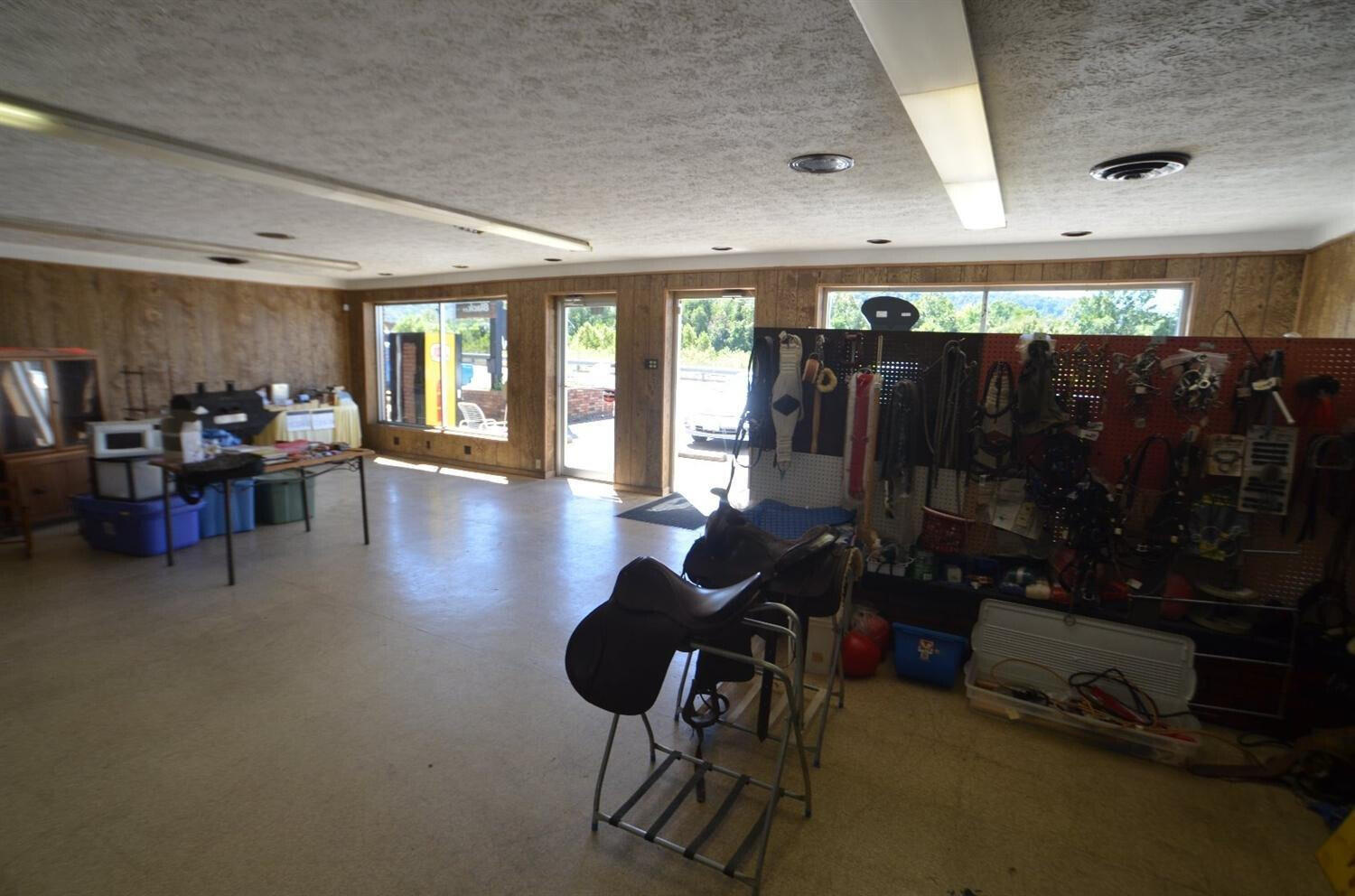 721 River Drive Property Photo 8
