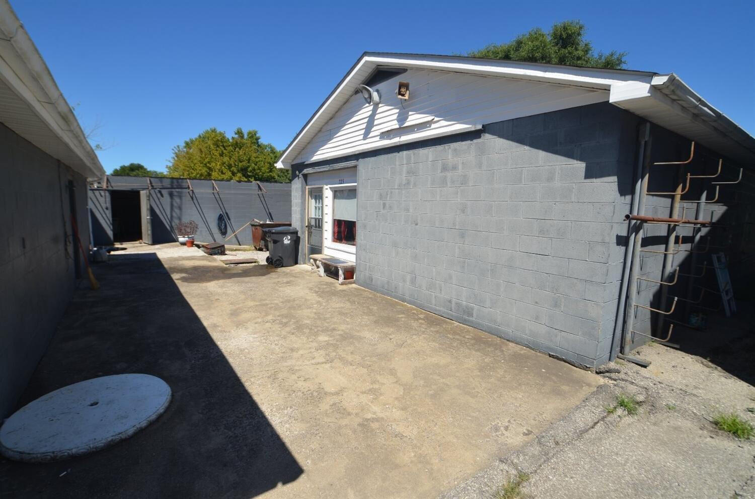 721 River Drive Property Photo 20