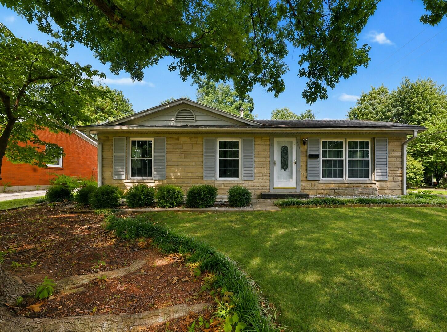 217 Inverness Drive Property Photo 2