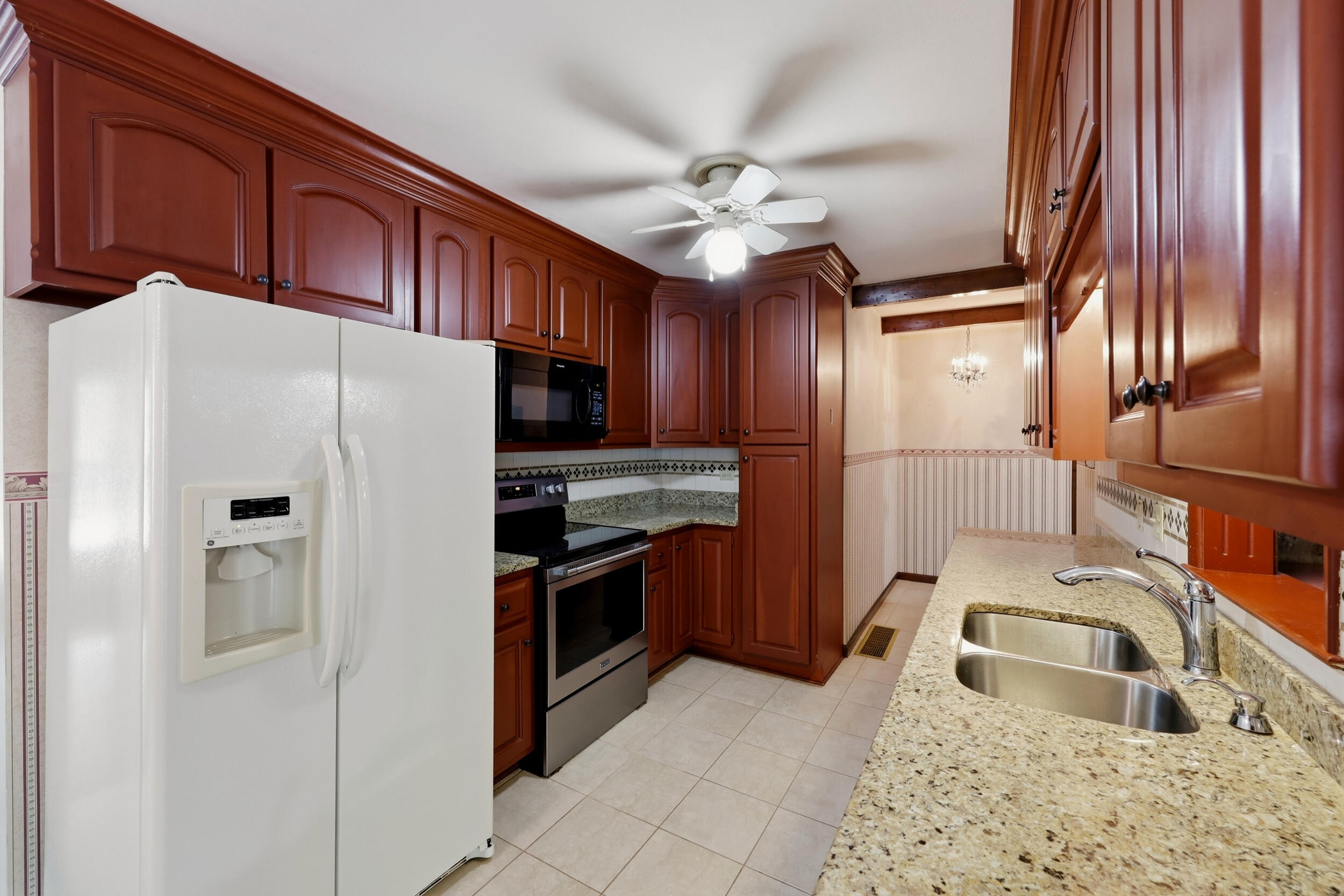 217 Inverness Drive Property Photo 10