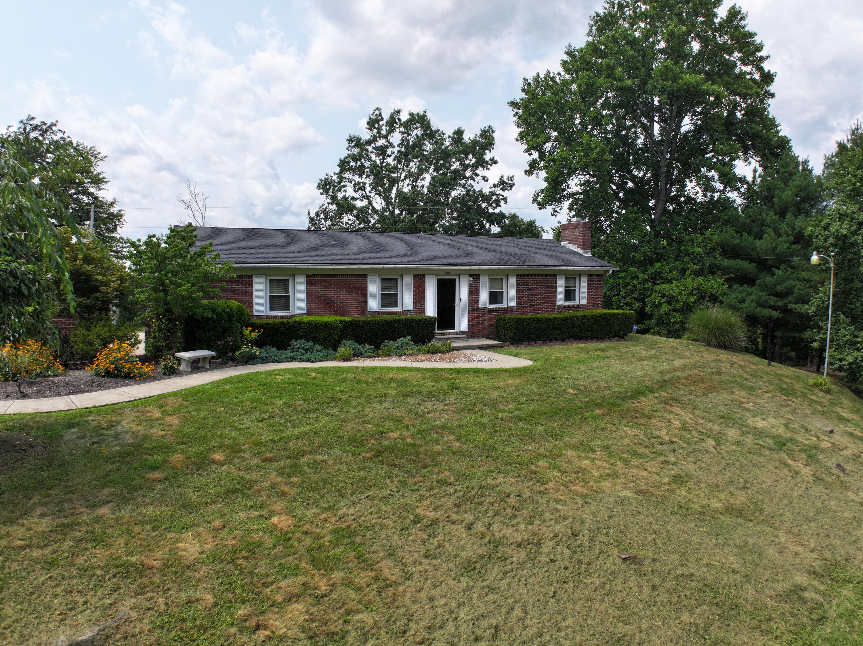 670 Racetrack Road Property Photo 1