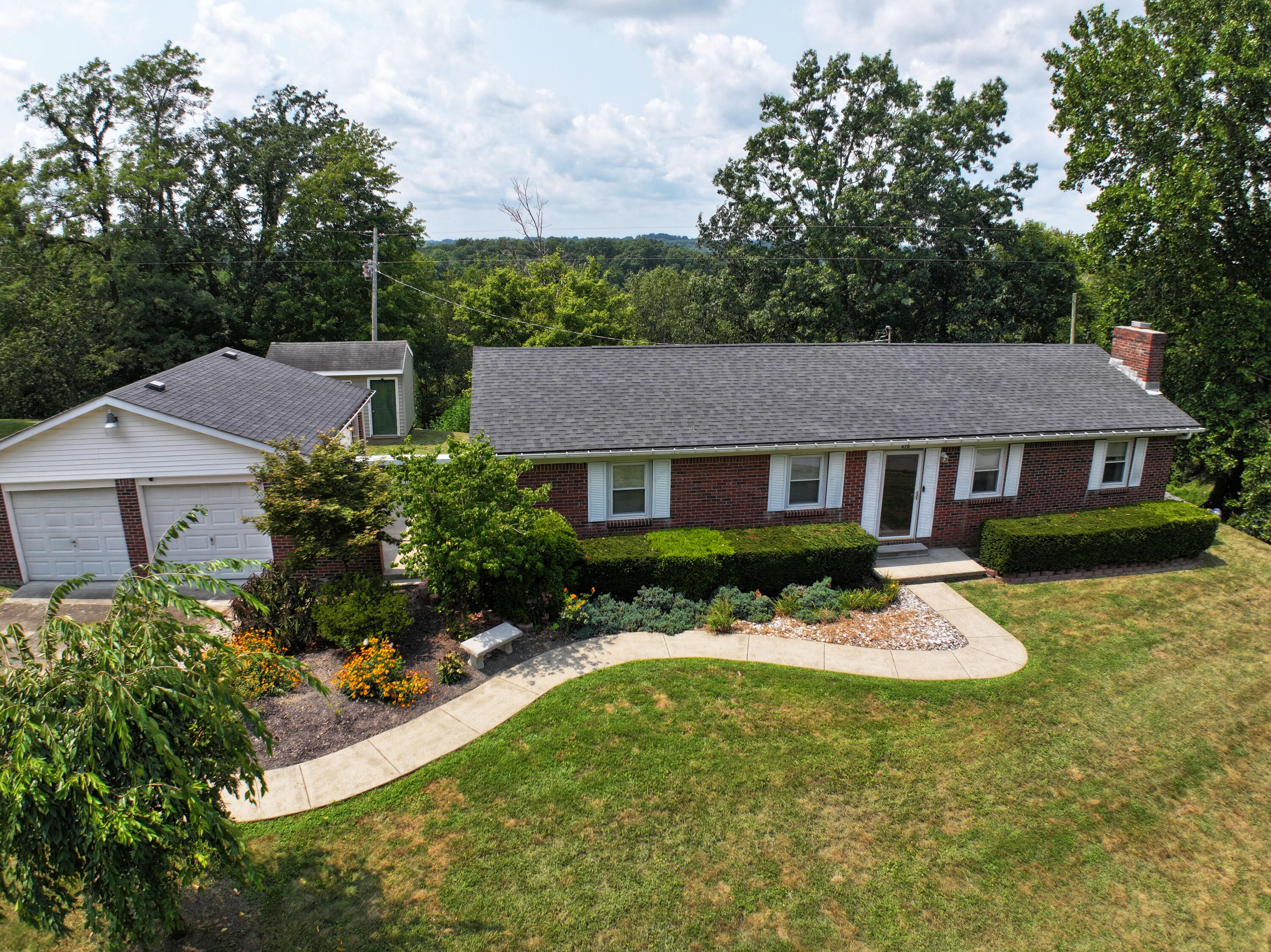 670 Racetrack Road Property Photo 2