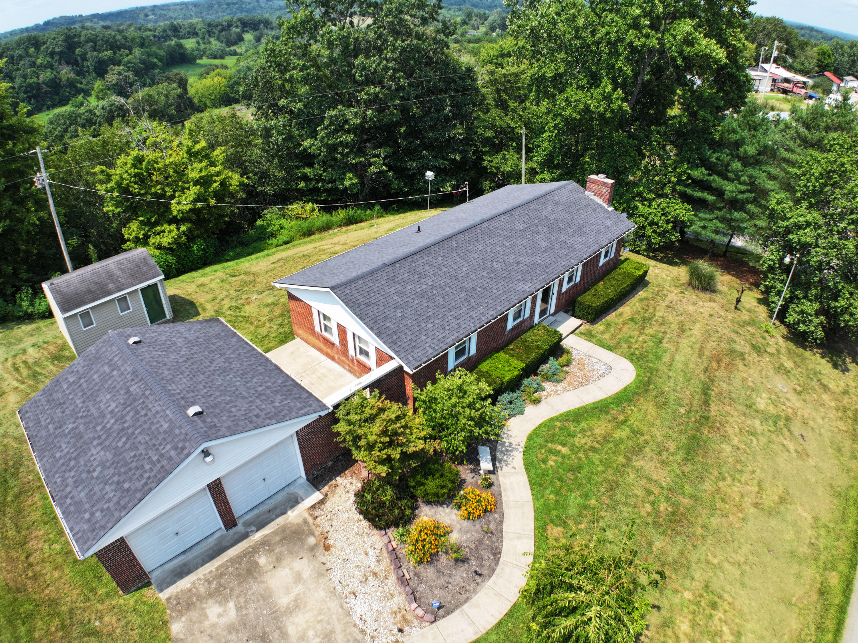670 Racetrack Road Property Photo 3