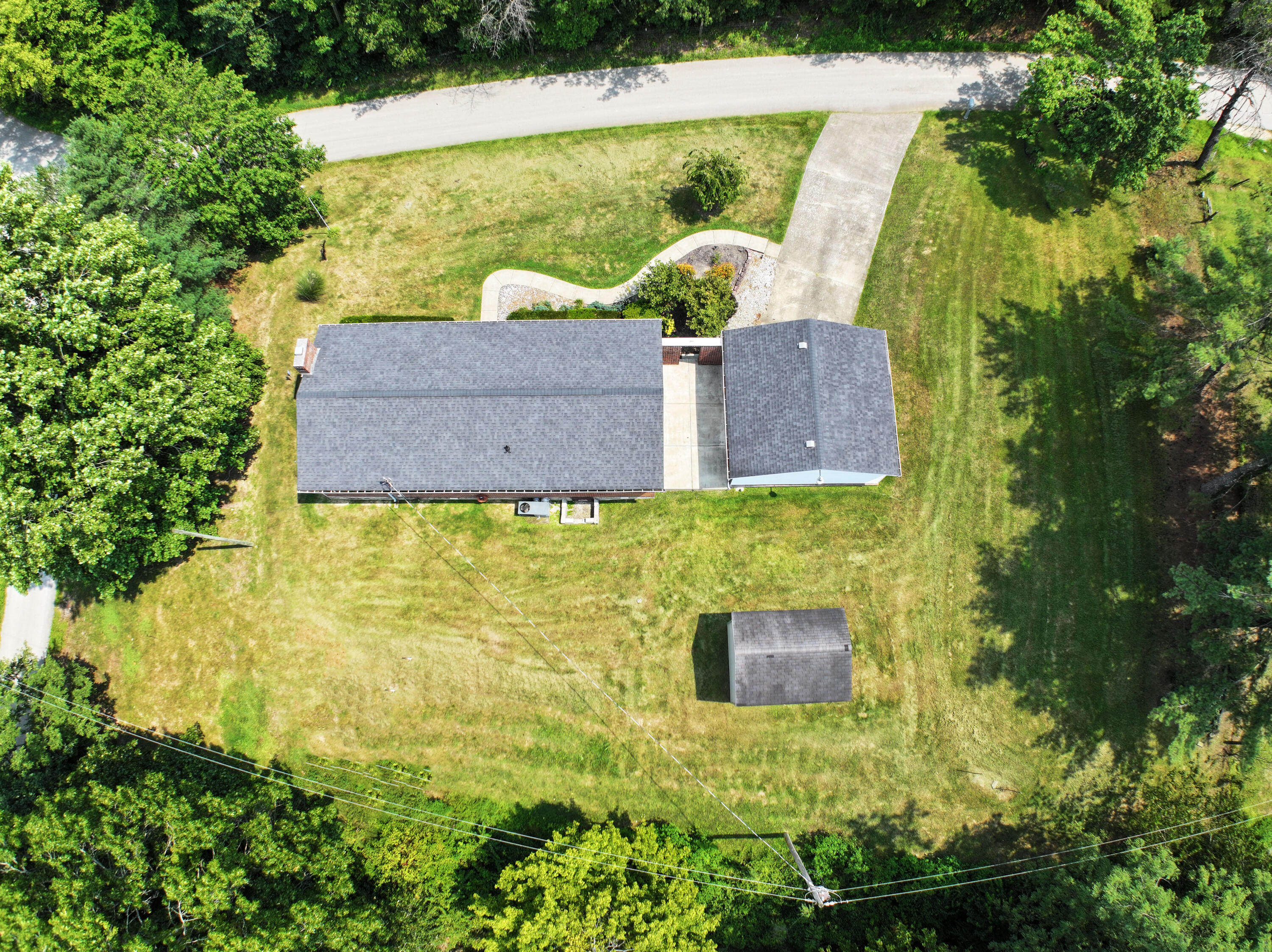 670 Racetrack Road Property Photo 4
