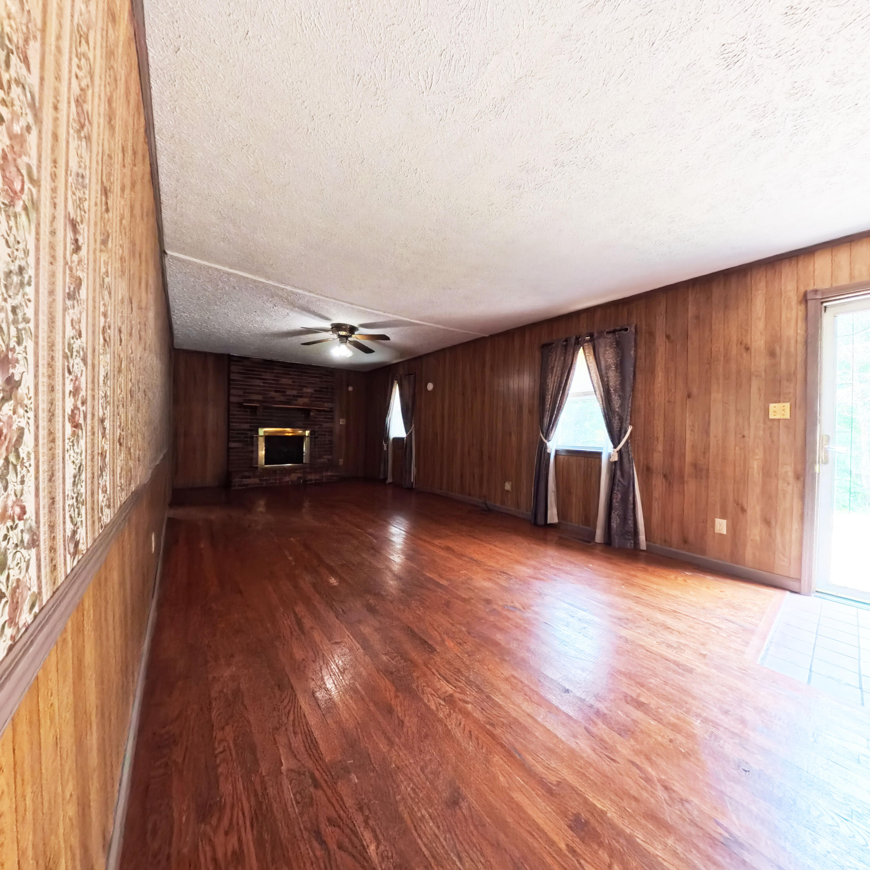 670 Racetrack Road Property Photo 5