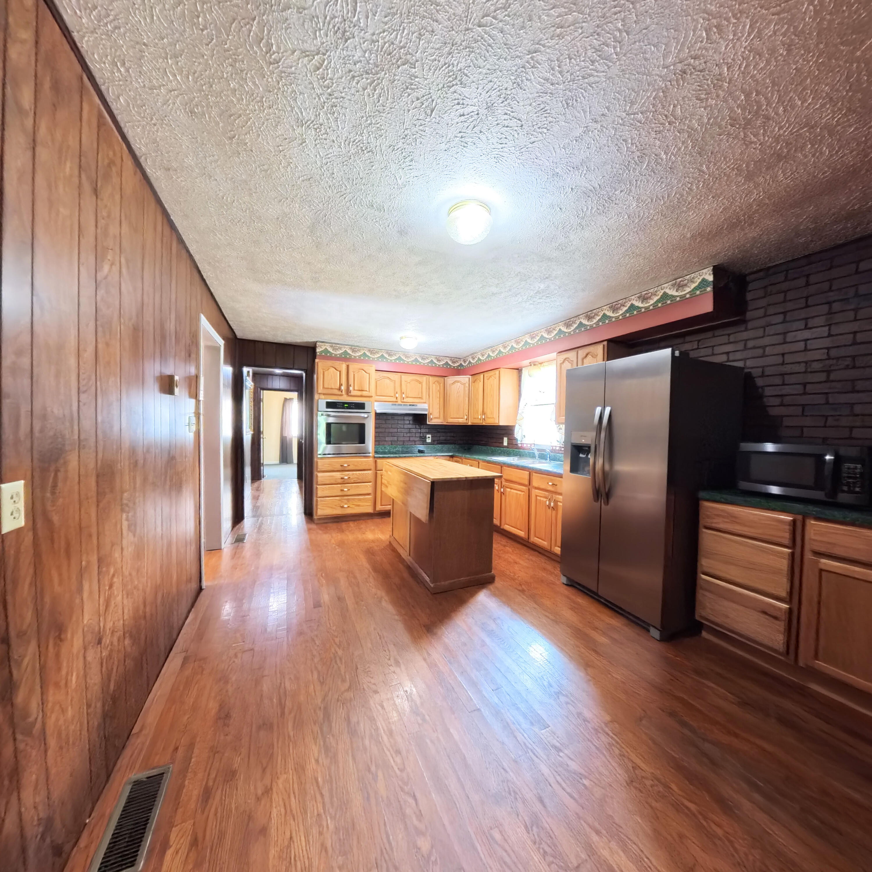 670 Racetrack Road Property Photo 7