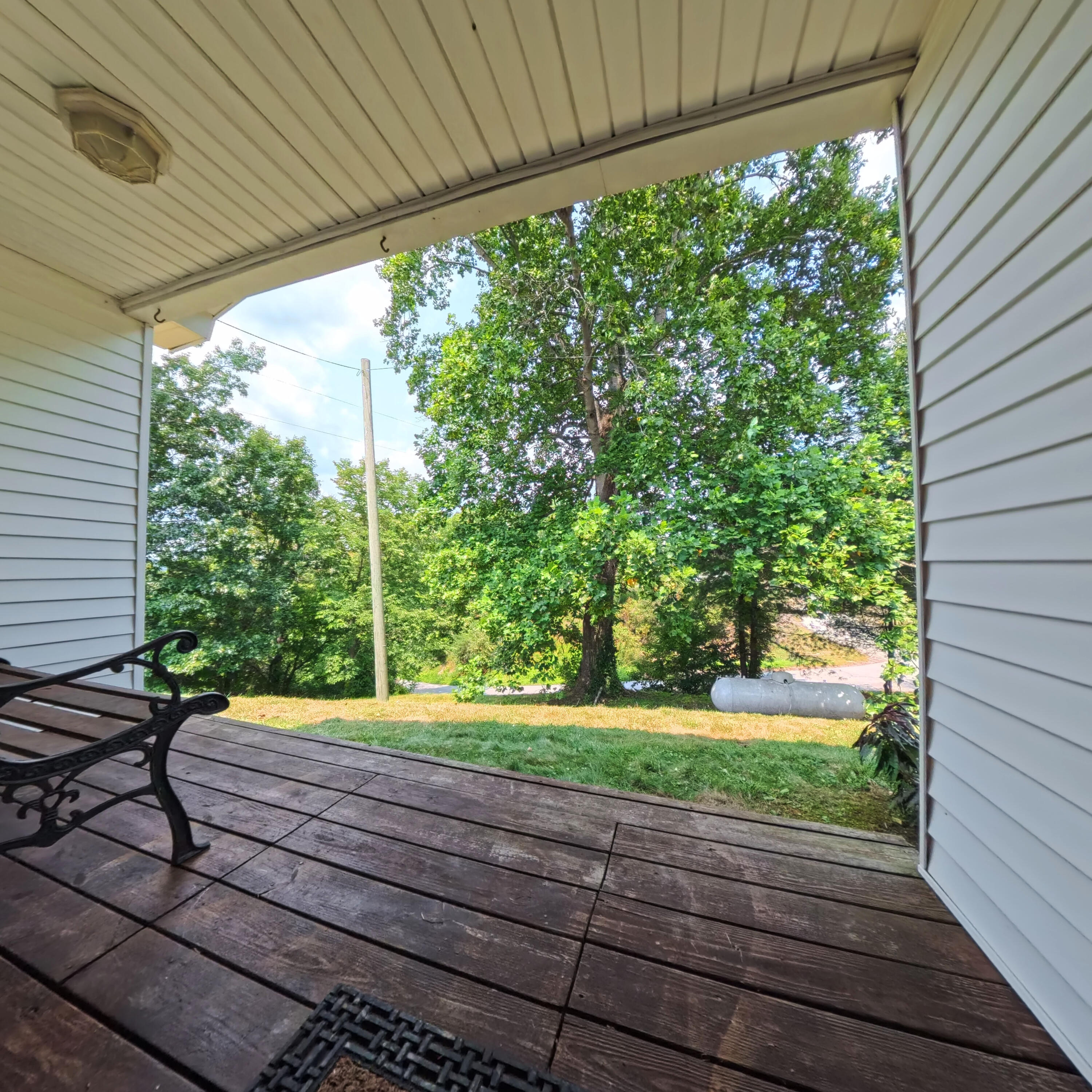 670 Racetrack Road Property Photo 12