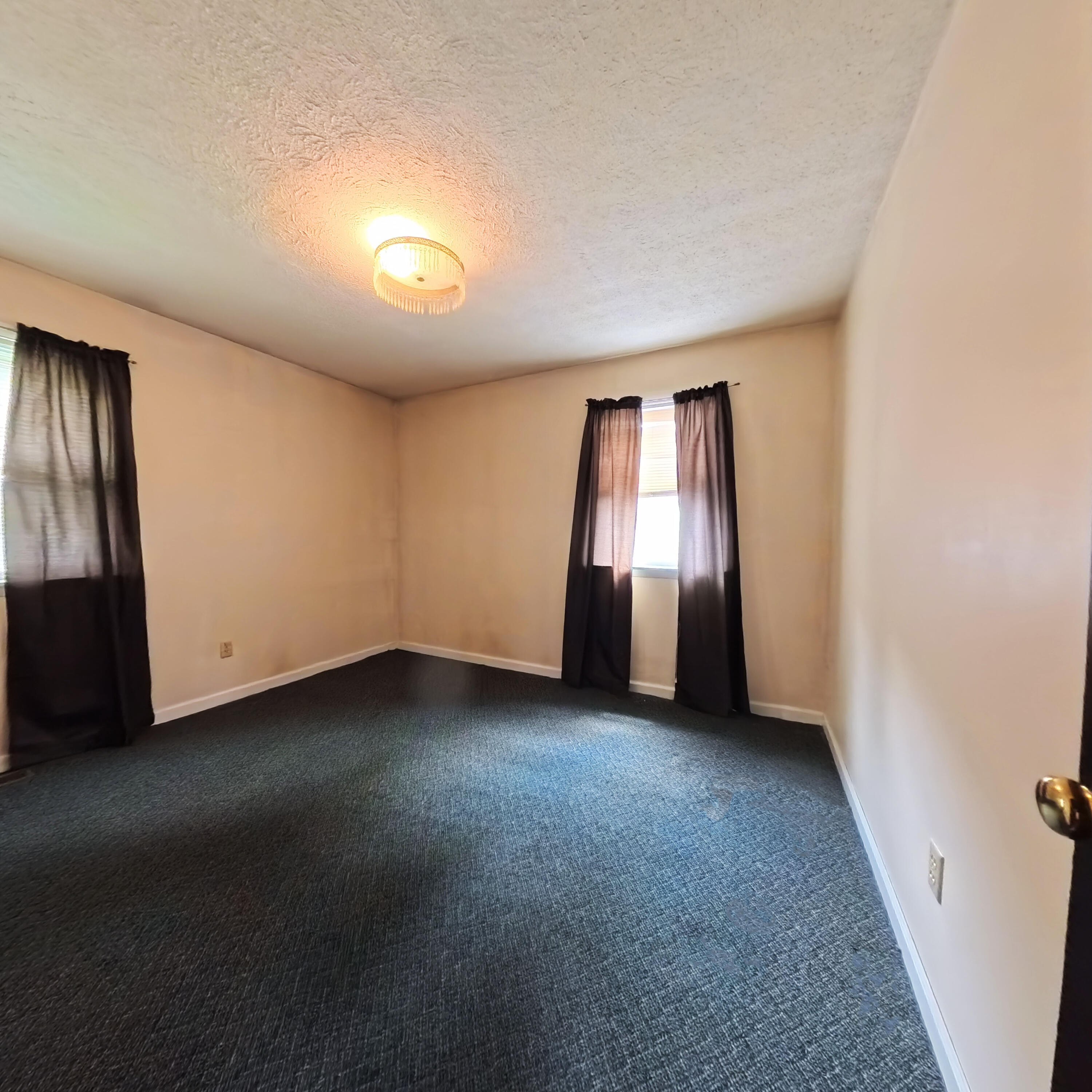 670 Racetrack Road Property Photo 17