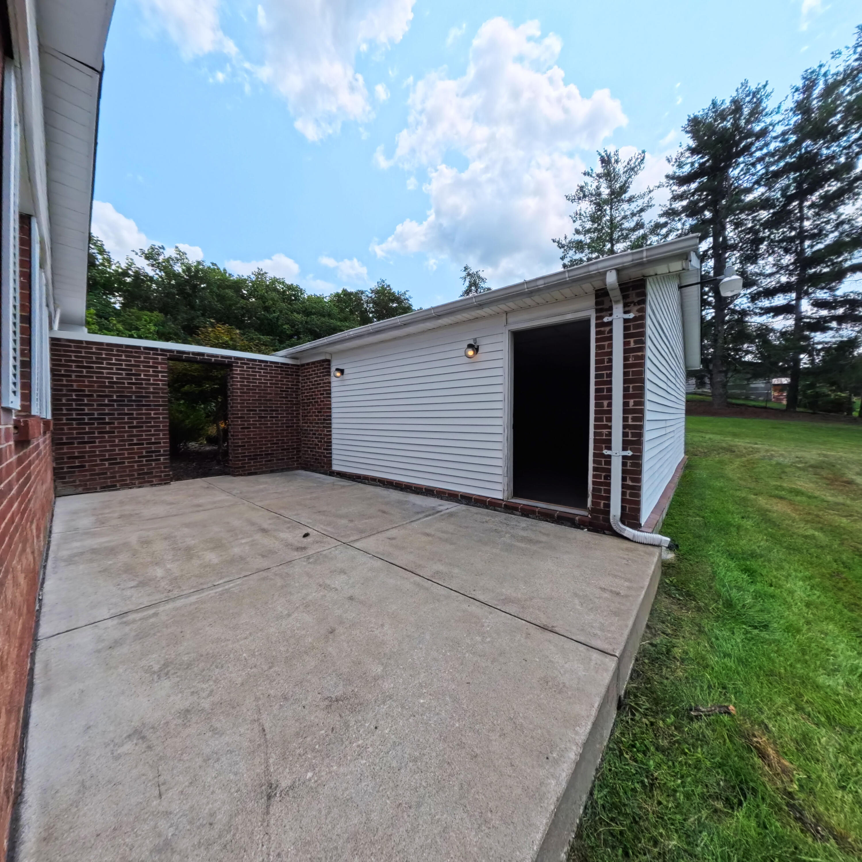 670 Racetrack Road Property Photo 21