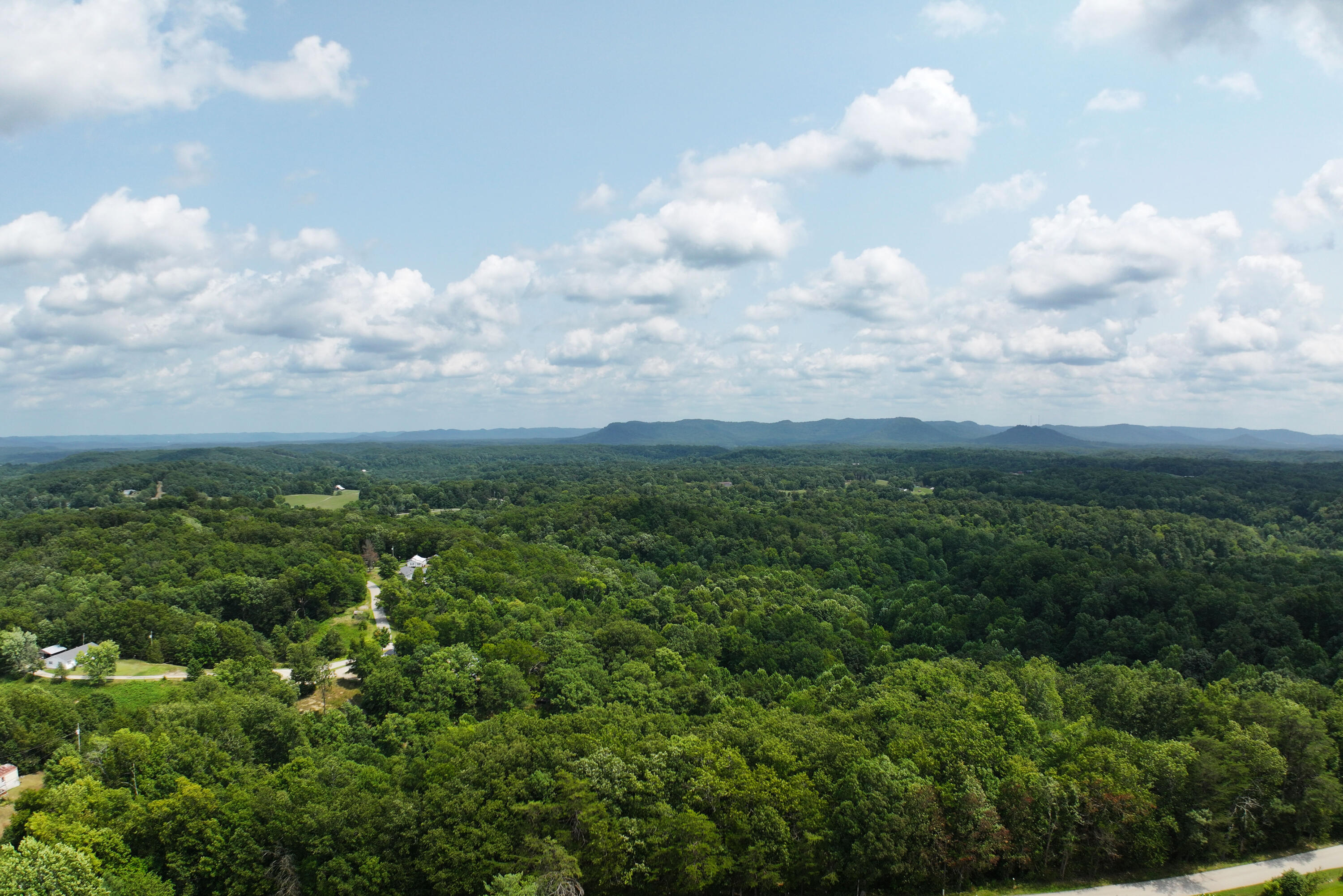 670 Racetrack Road Property Photo 27