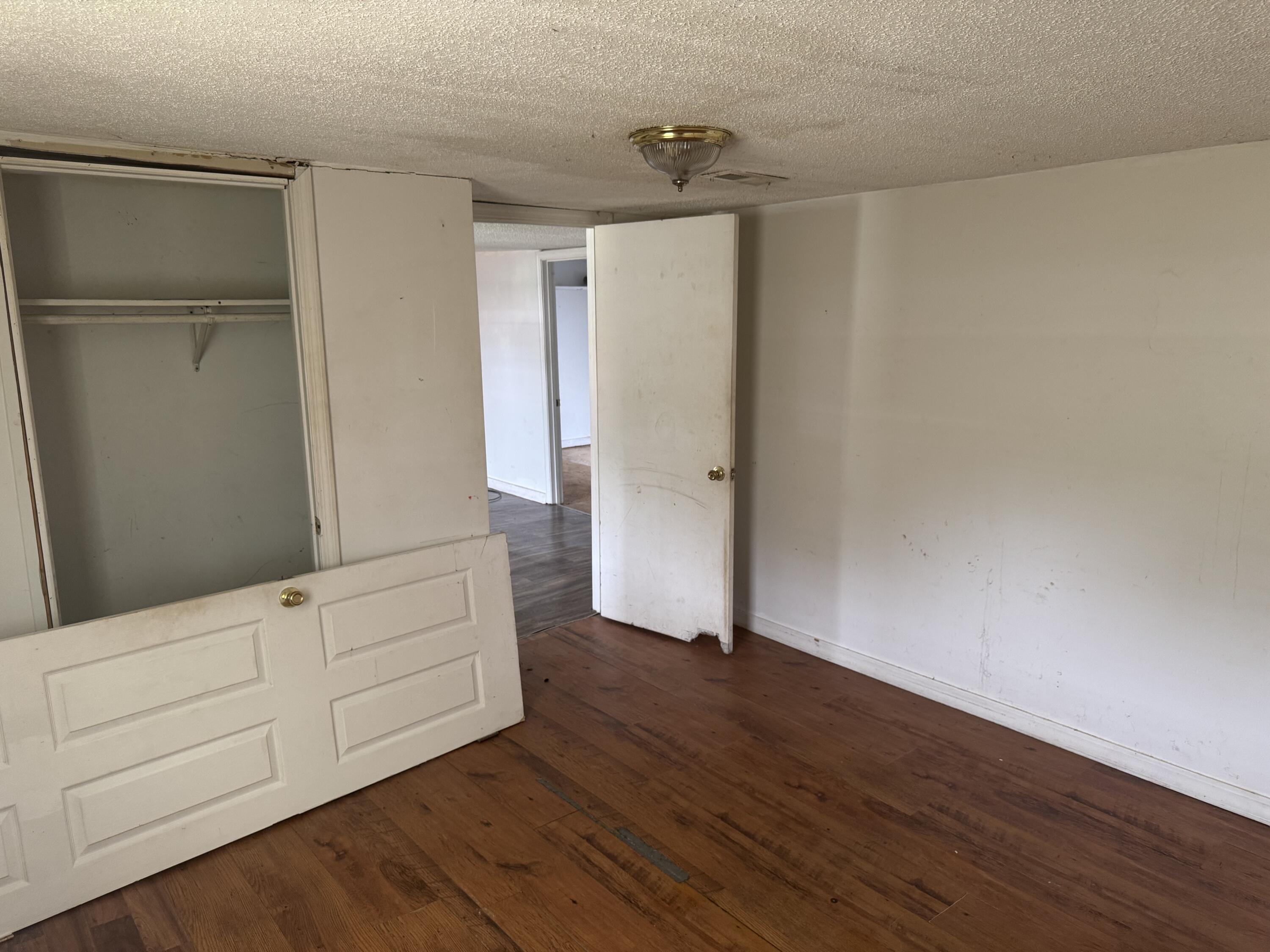 26021870 Property Photo 16
