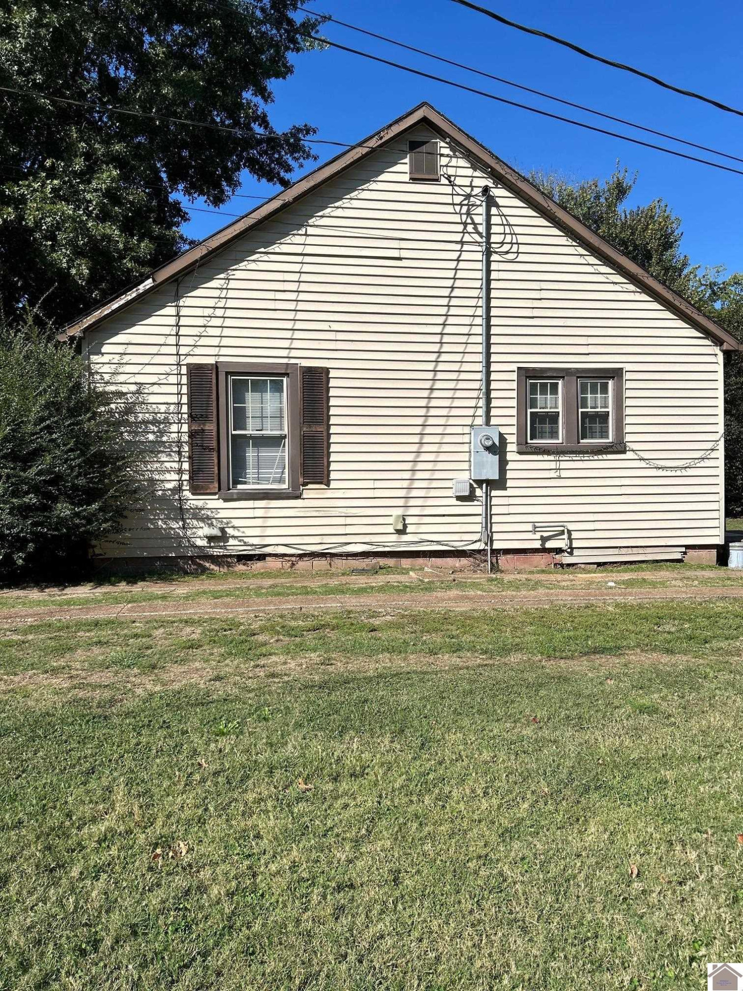 307 Wright Street Property Photo 2