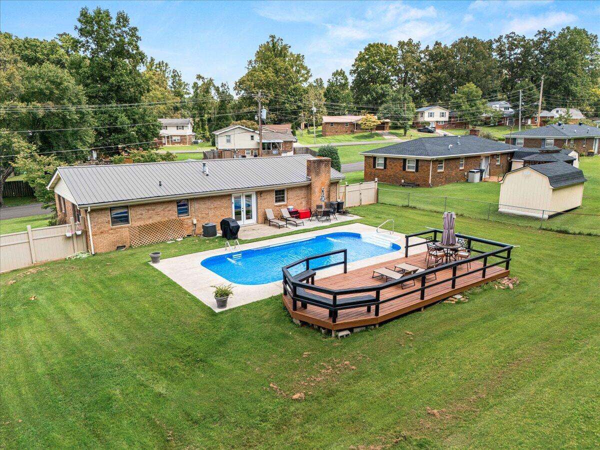 732 Oaklawn Circle Property Photo 26