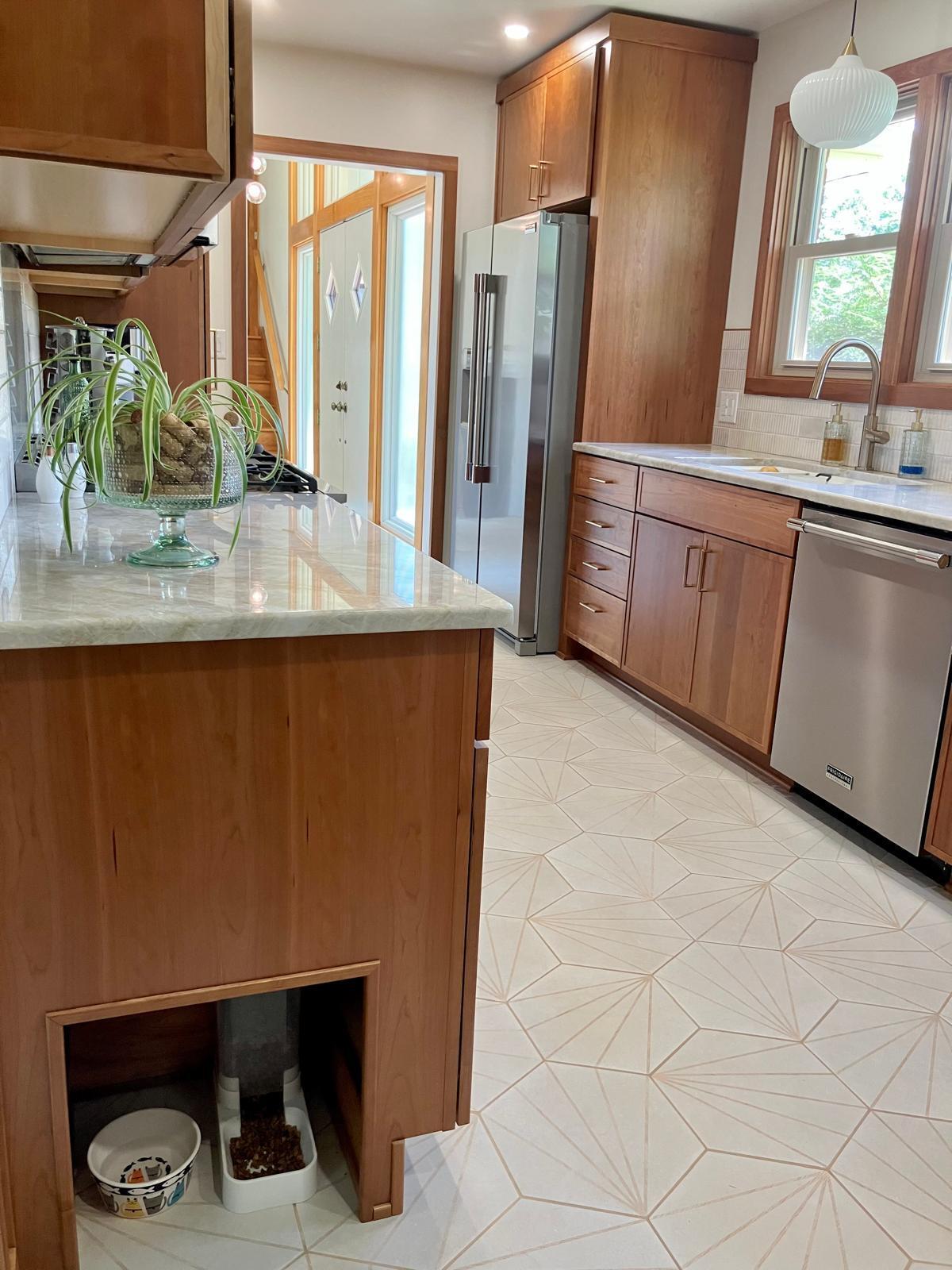 206 Eastway Drive Property Photo 10