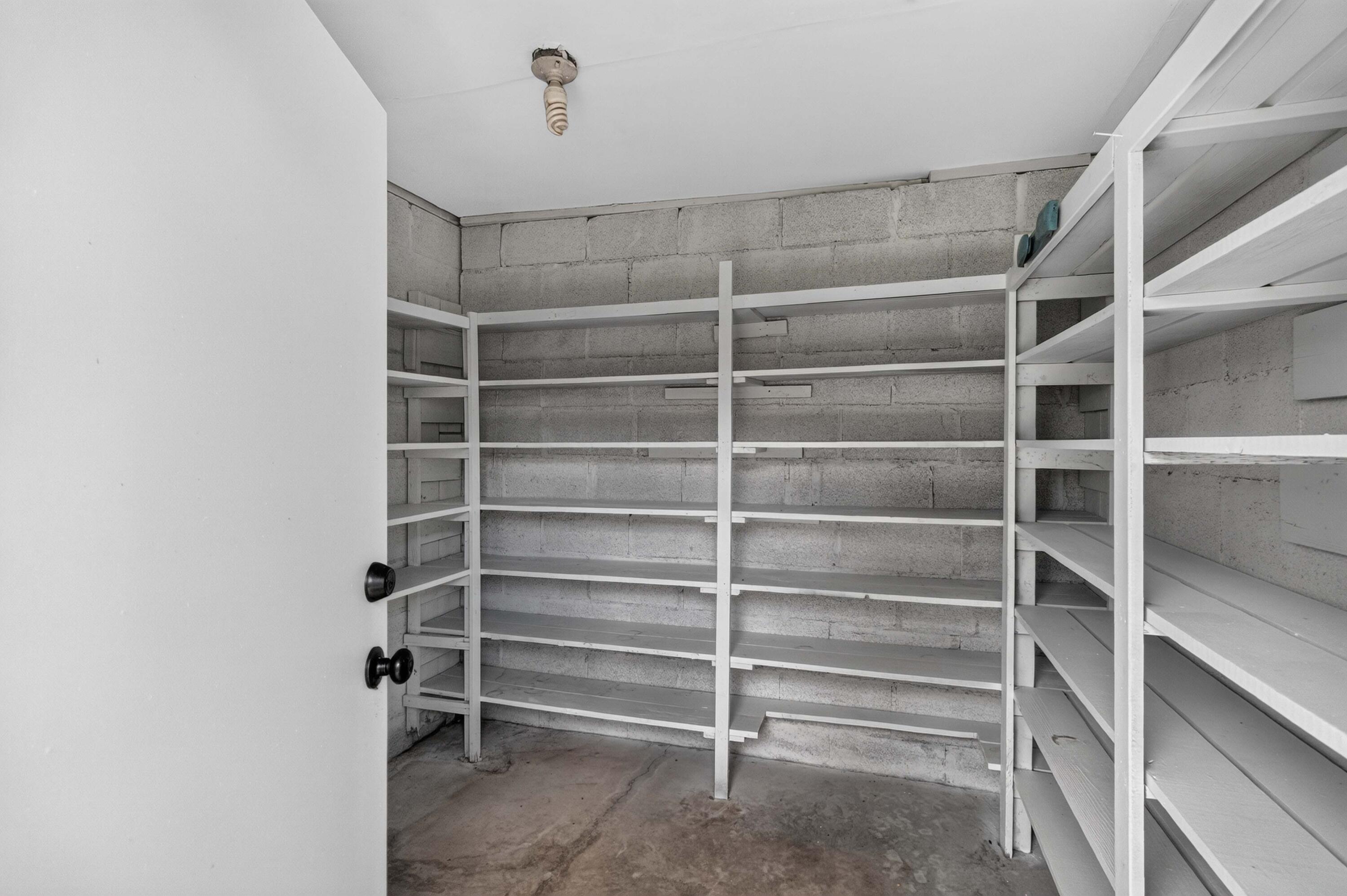 307 Ford Street Property Photo 33