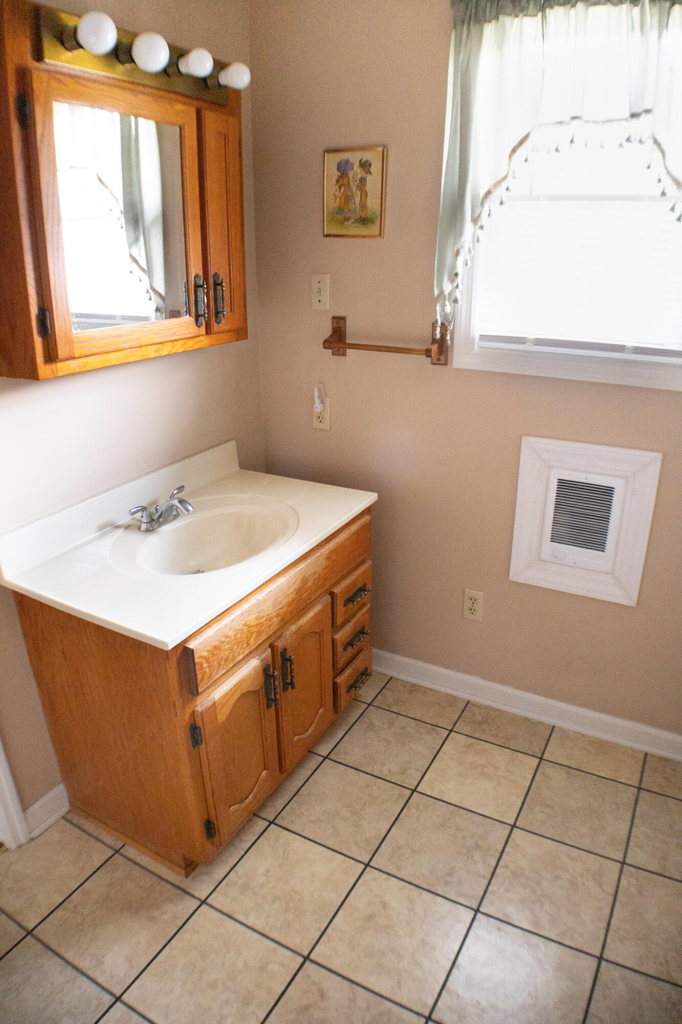 412 Main Street Property Photo 17
