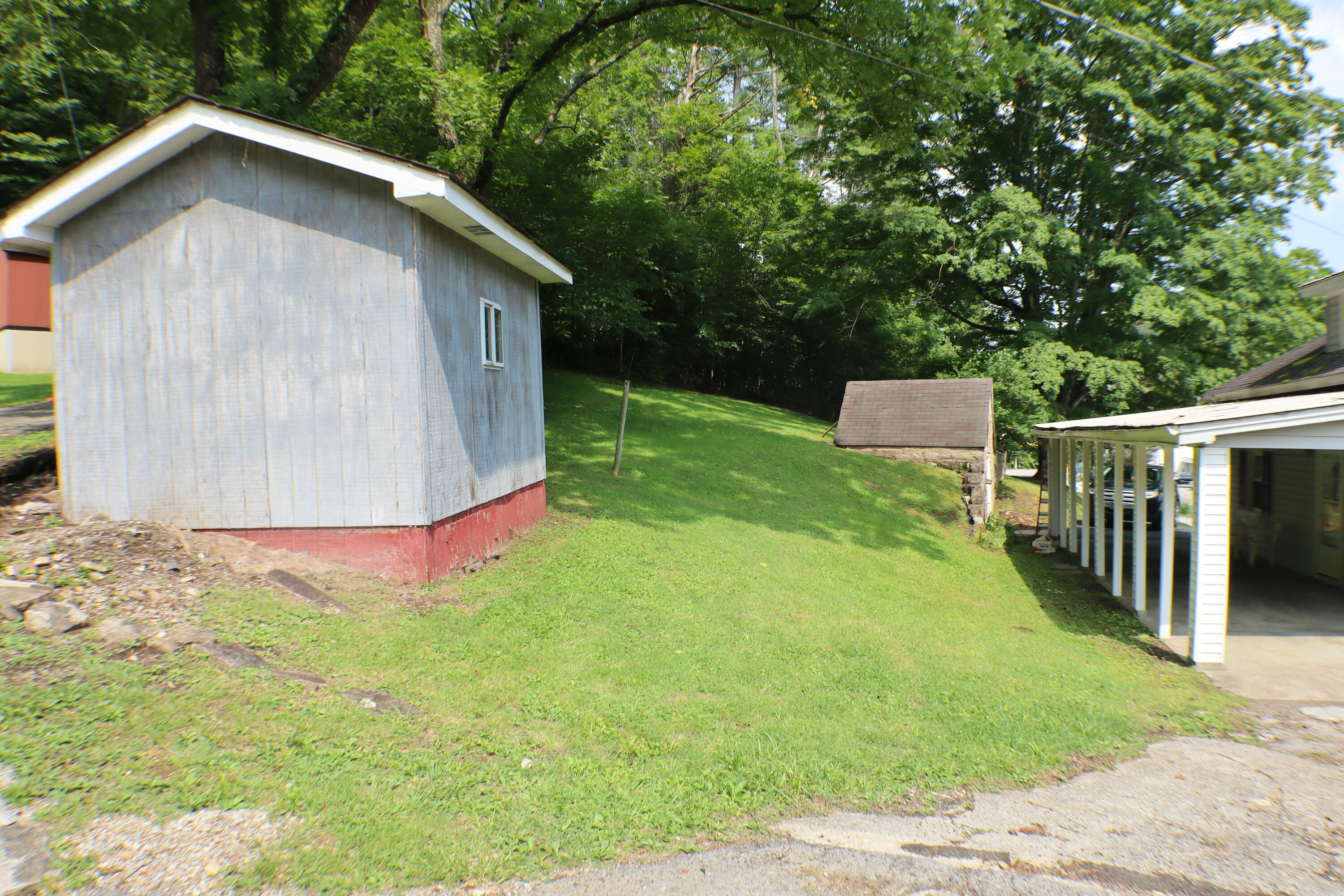 412 Main Street Property Photo 27