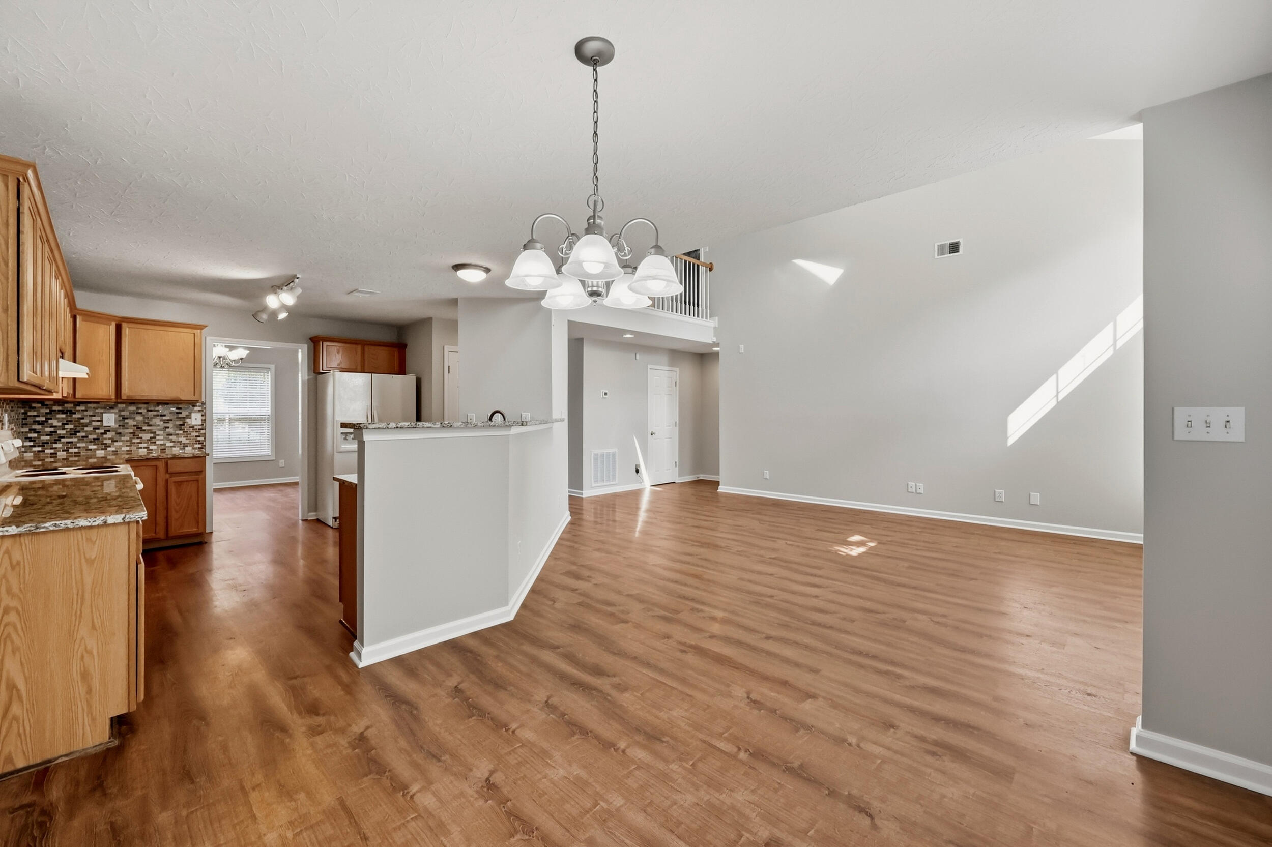 860 White Wood Flat Property Photo 18