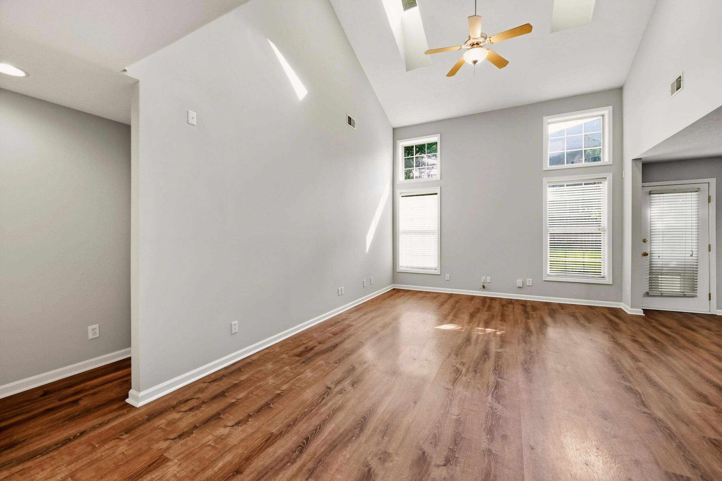 860 White Wood Flat Property Photo 22
