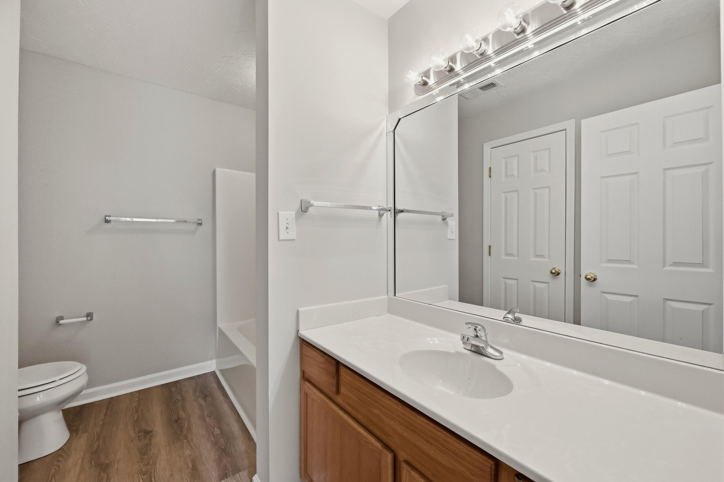 860 White Wood Flat Property Photo 35
