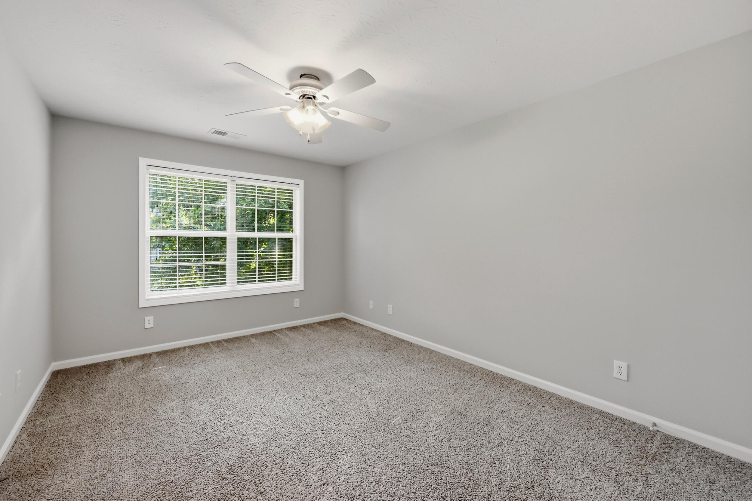 860 White Wood Flat Property Photo 37