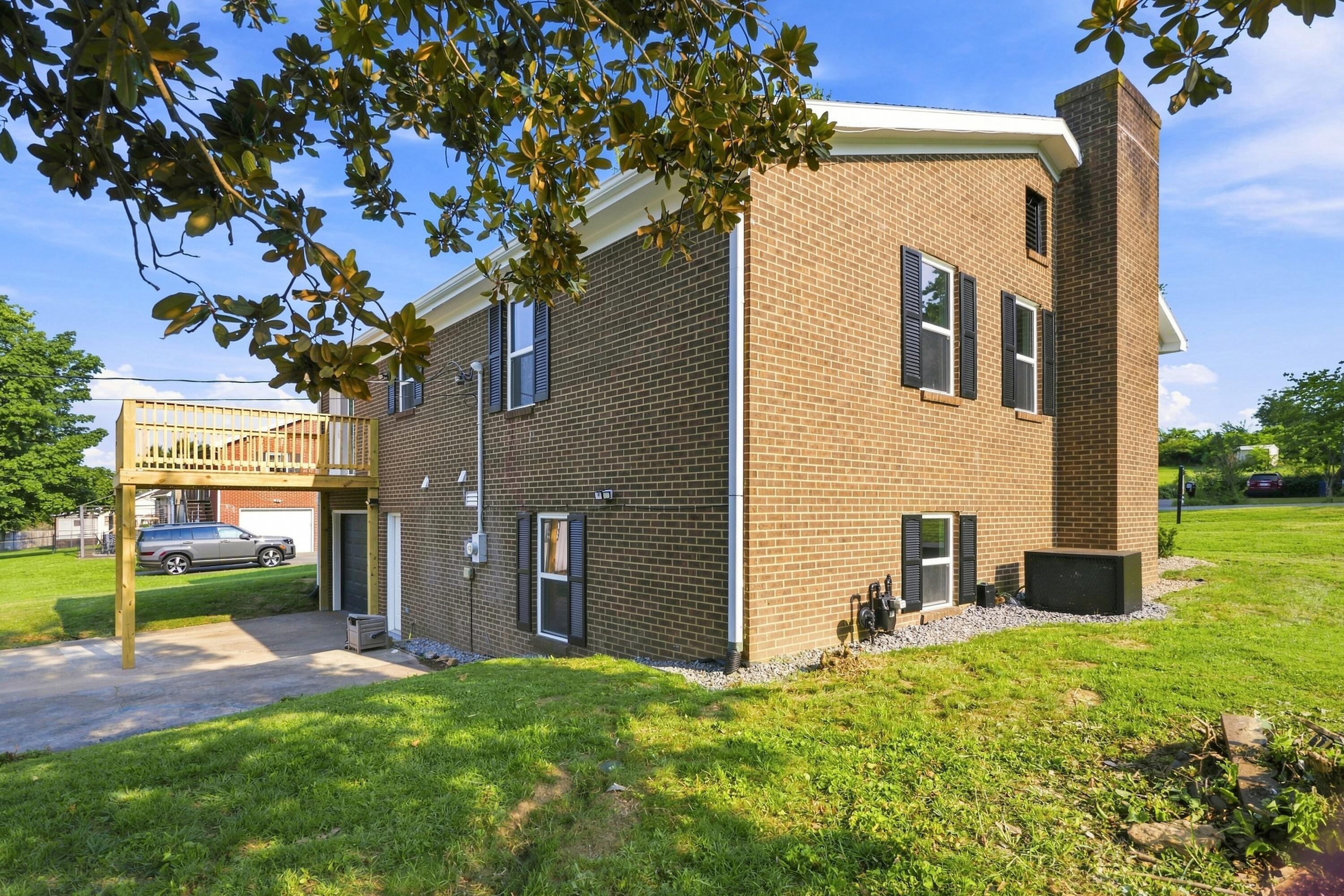 1000 Regency Road Property Photo 5