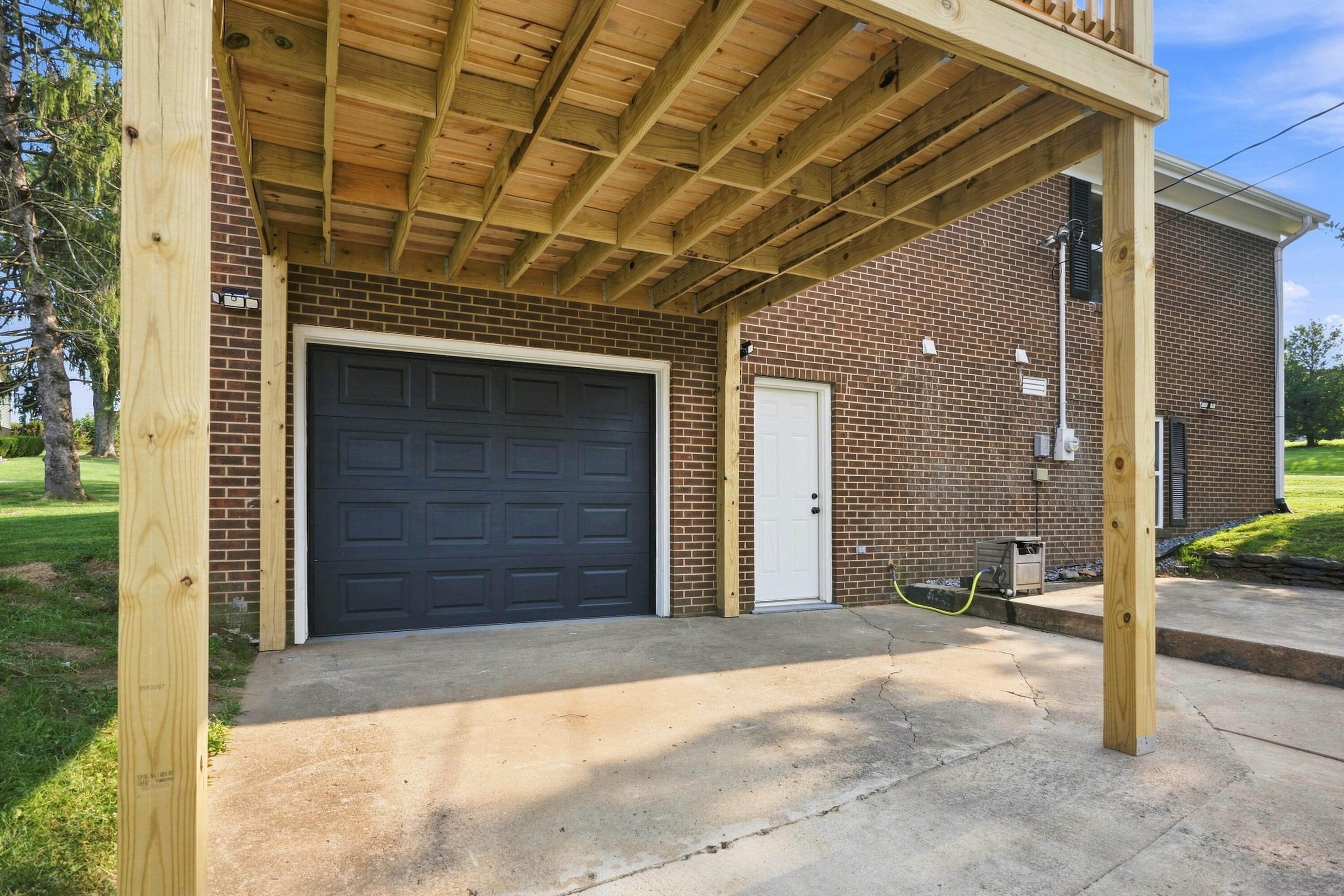 1000 Regency Road Property Photo 54