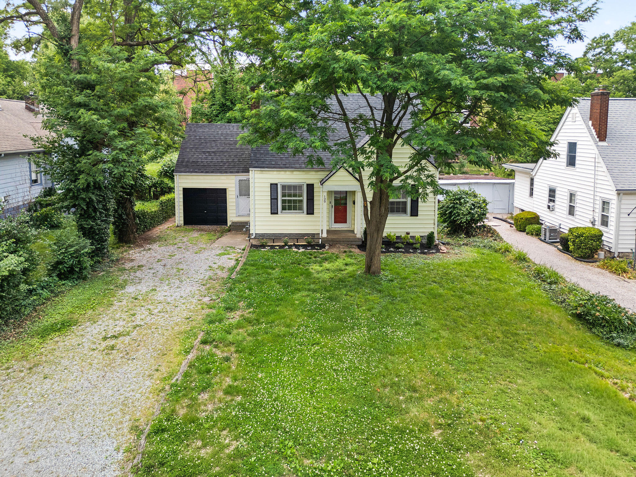129 Delmont Drive Property Photo 6