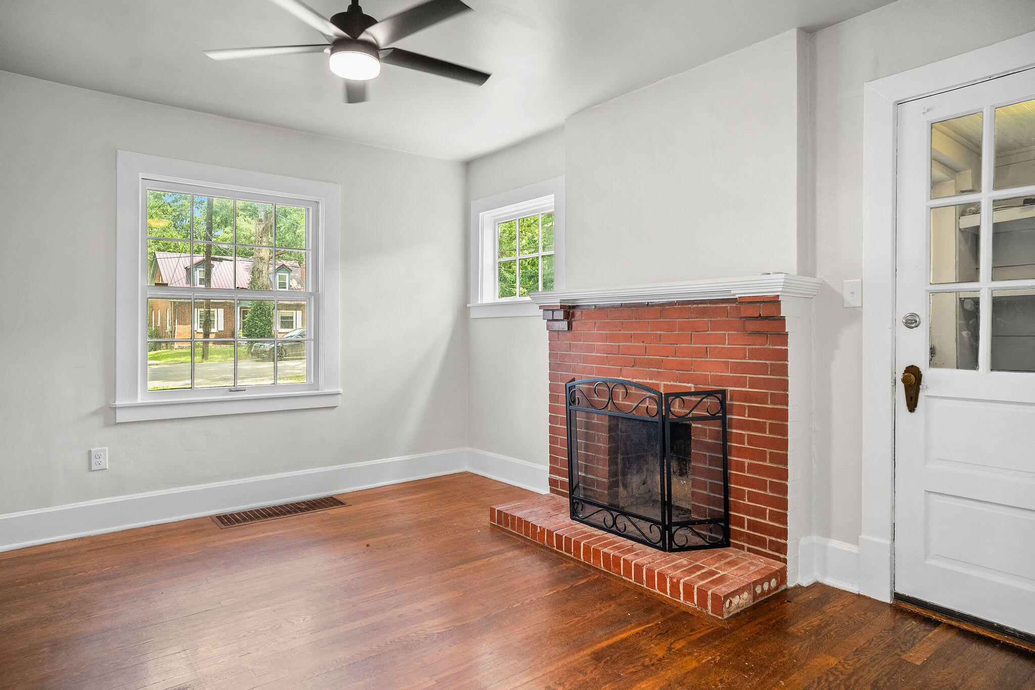 129 Delmont Drive Property Photo 10