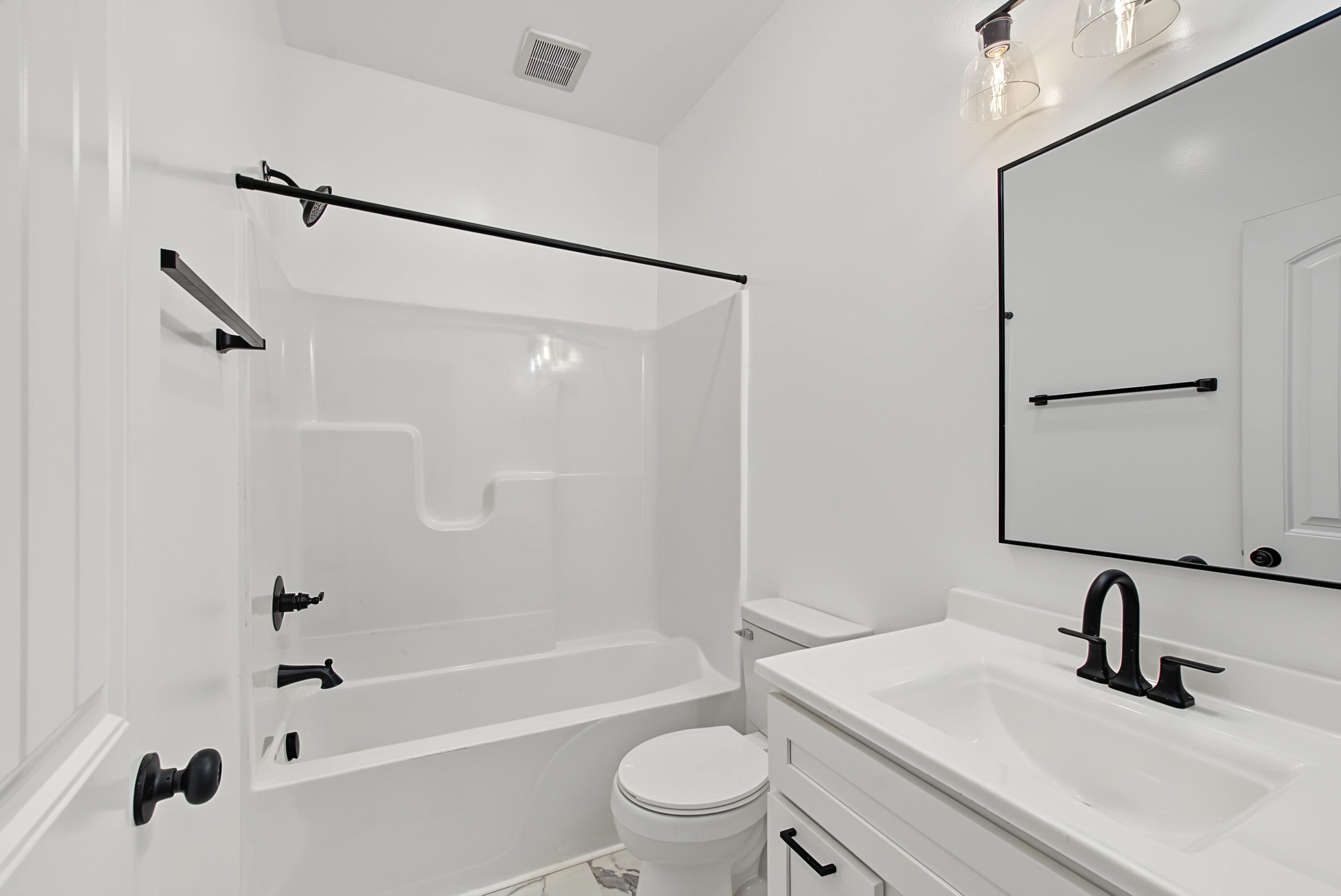 563 Heltsley Road Property Photo 11