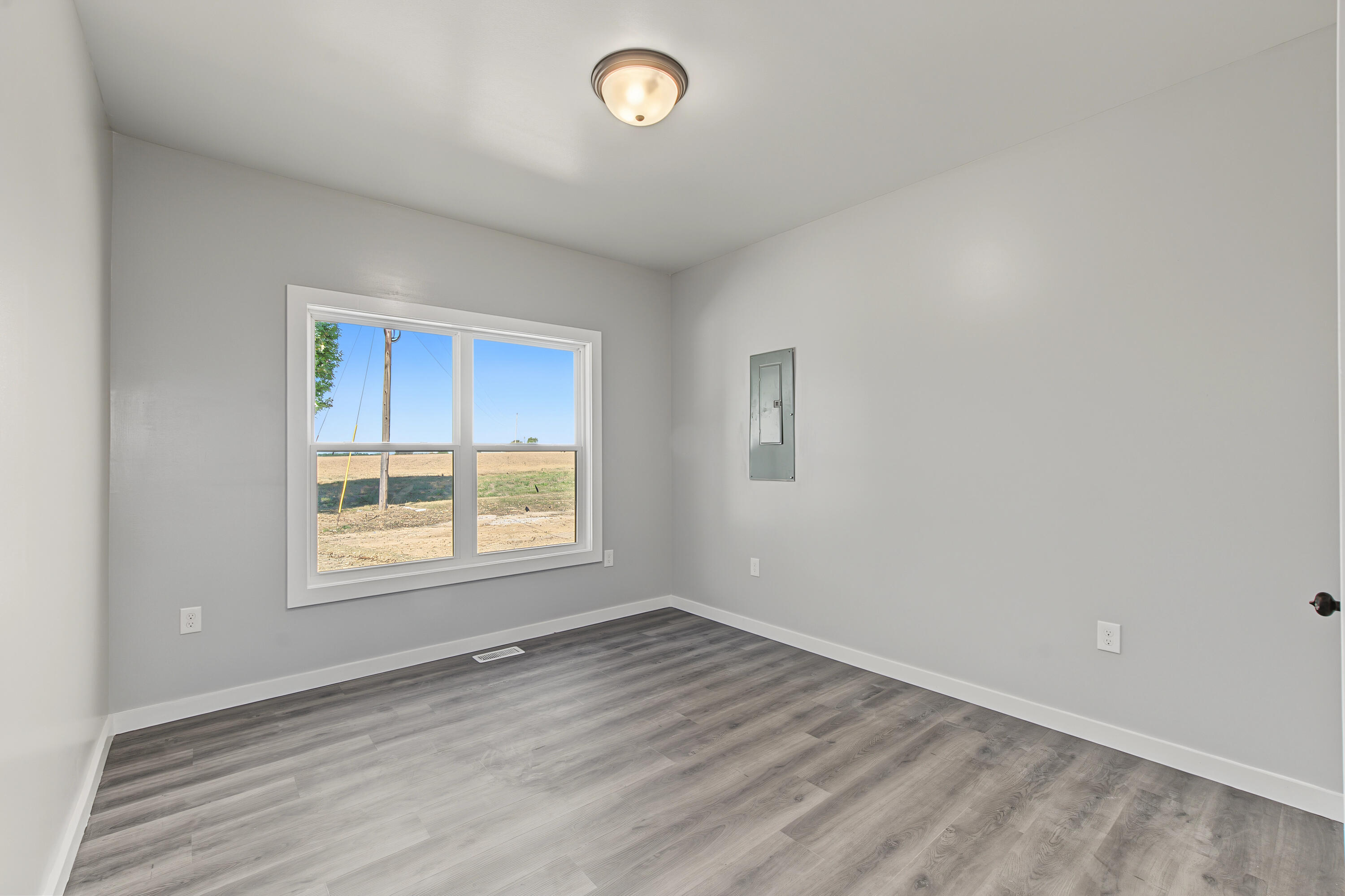 563 Heltsley Road Property Photo 15