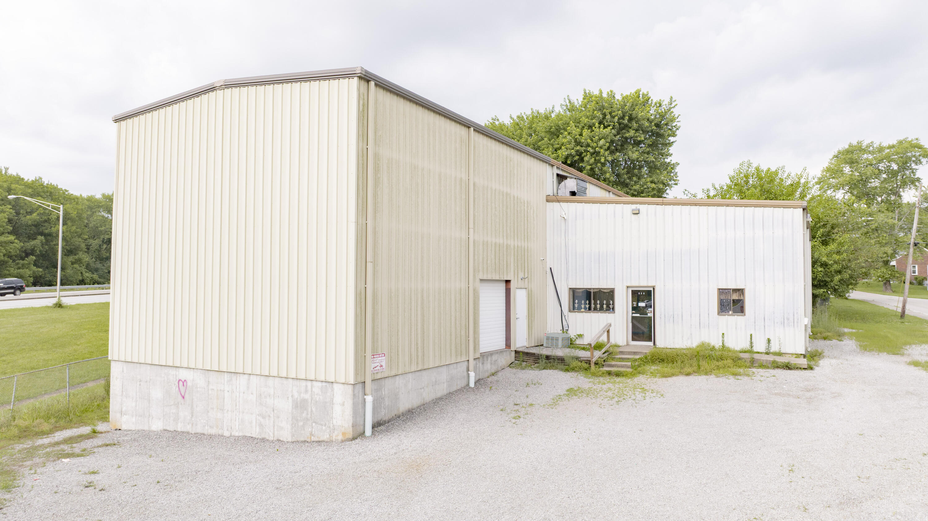 203 Murrell Avenue Property Photo 4