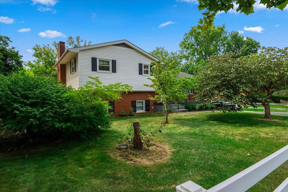 1468 Pine Meadow Road Property Photo 1