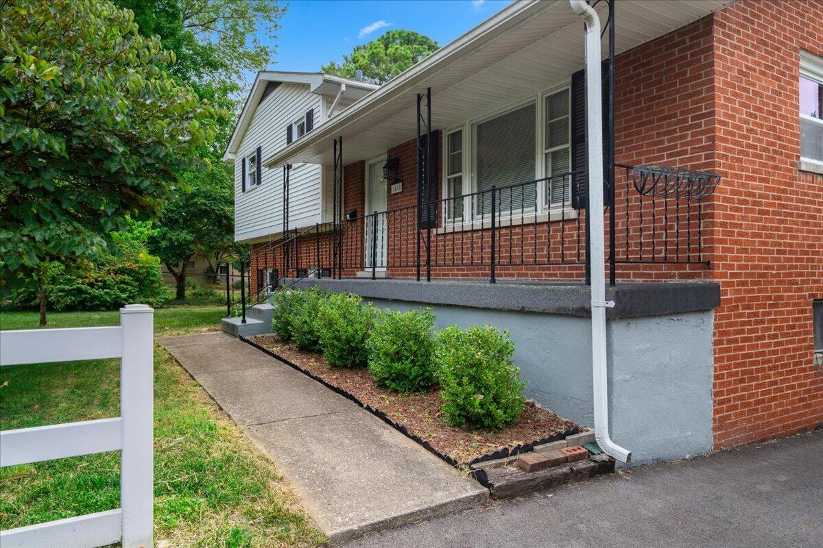 1468 Pine Meadow Road Property Photo 3