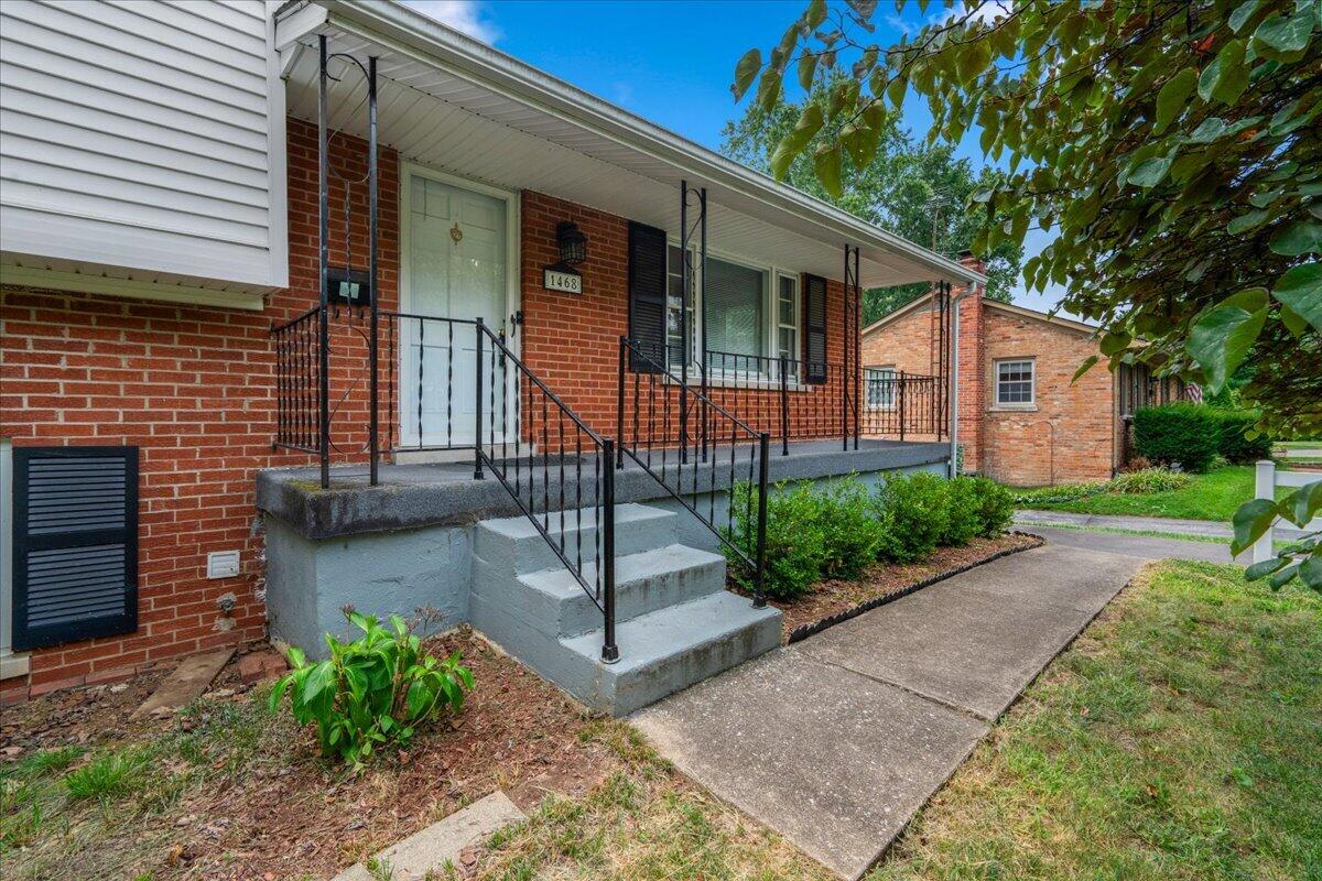 1468 Pine Meadow Road Property Photo 4